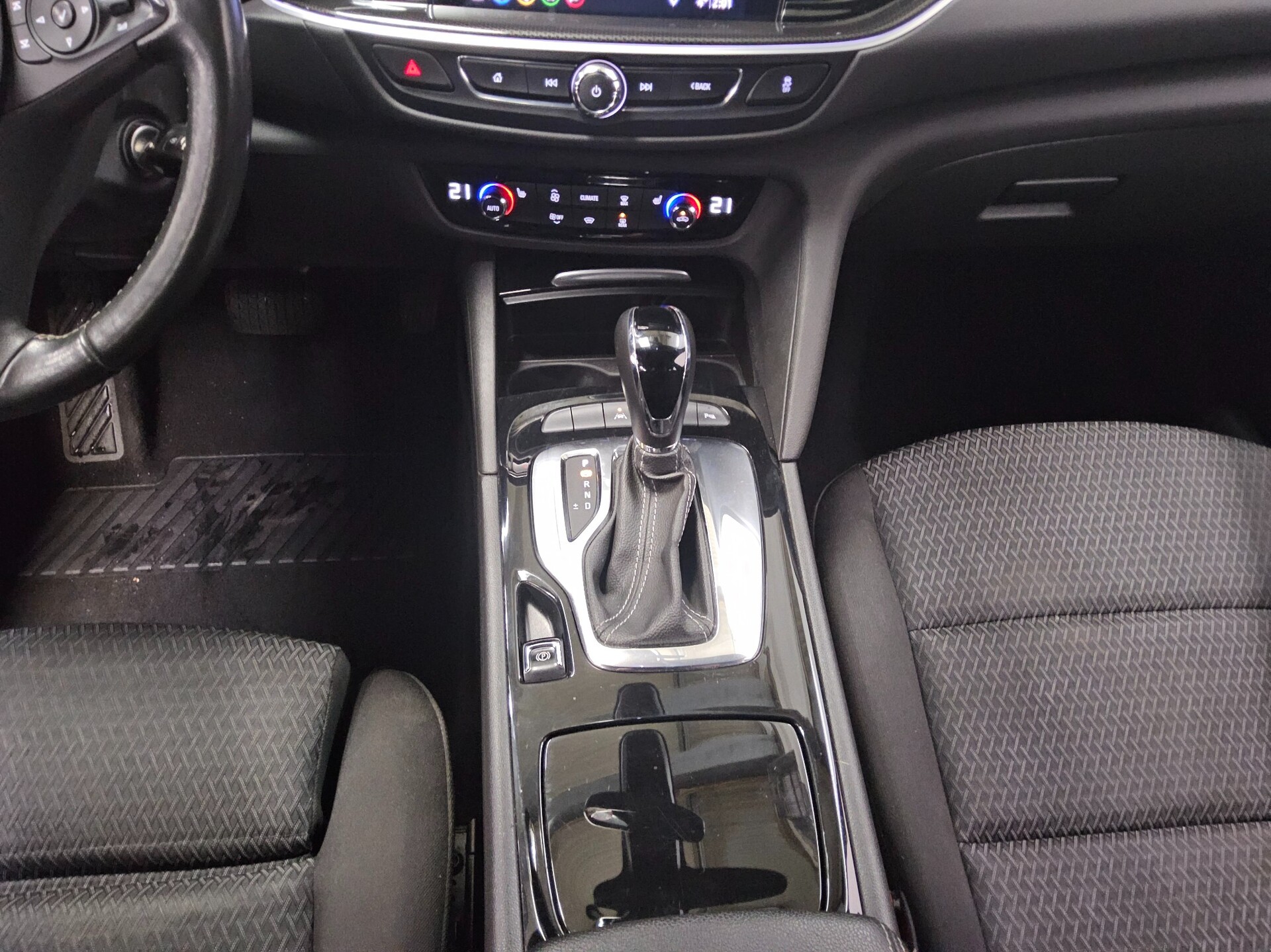 Opel Insignia ST 1.5 D Business Ed. Navi LED AHK PDC 6