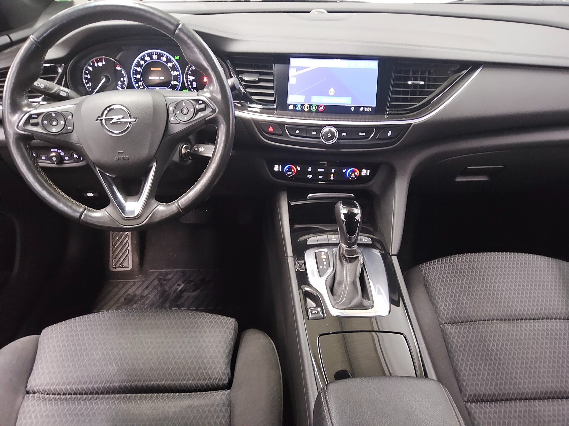 Opel Insignia ST 1.5 D Business Ed. Navi LED AHK PDC 5