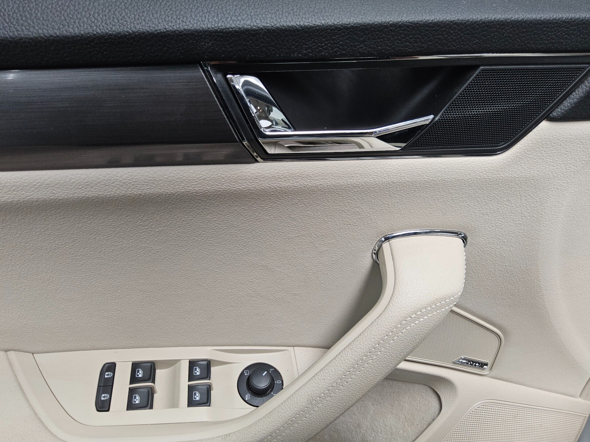 Skoda Superb Kombi 1.4 TSI iV Style Navi vc LED Canton 10