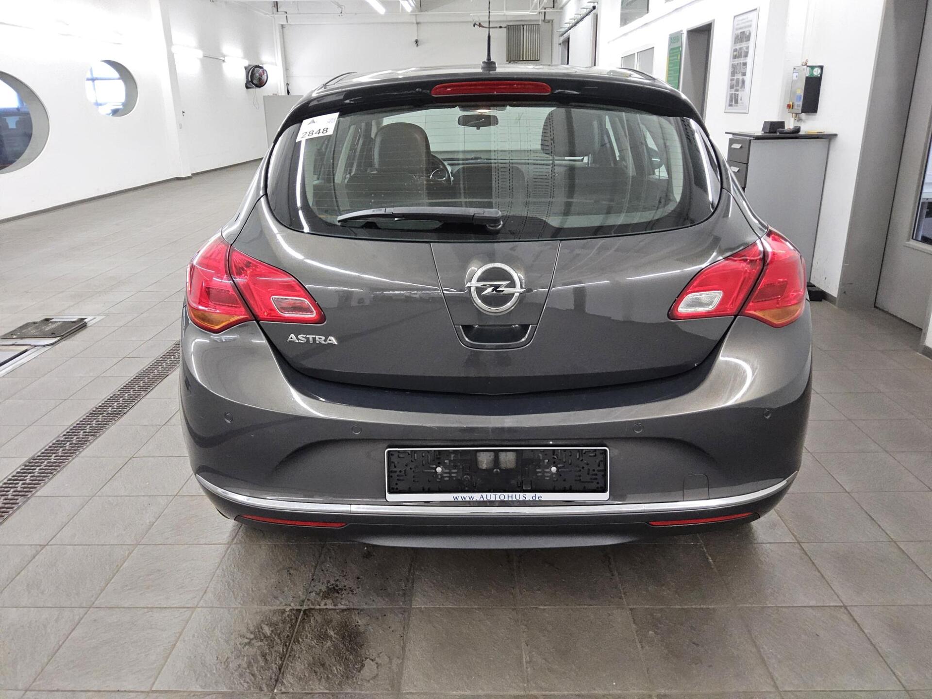Opel Astra 1.6 Selection Klima USB PDC Radio Tempomat 10