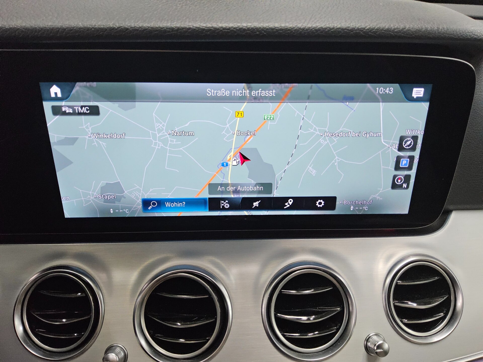 Mercedes-Benz E 300 T e Avantgarde Navi LED Widescreen GSD RFK 7