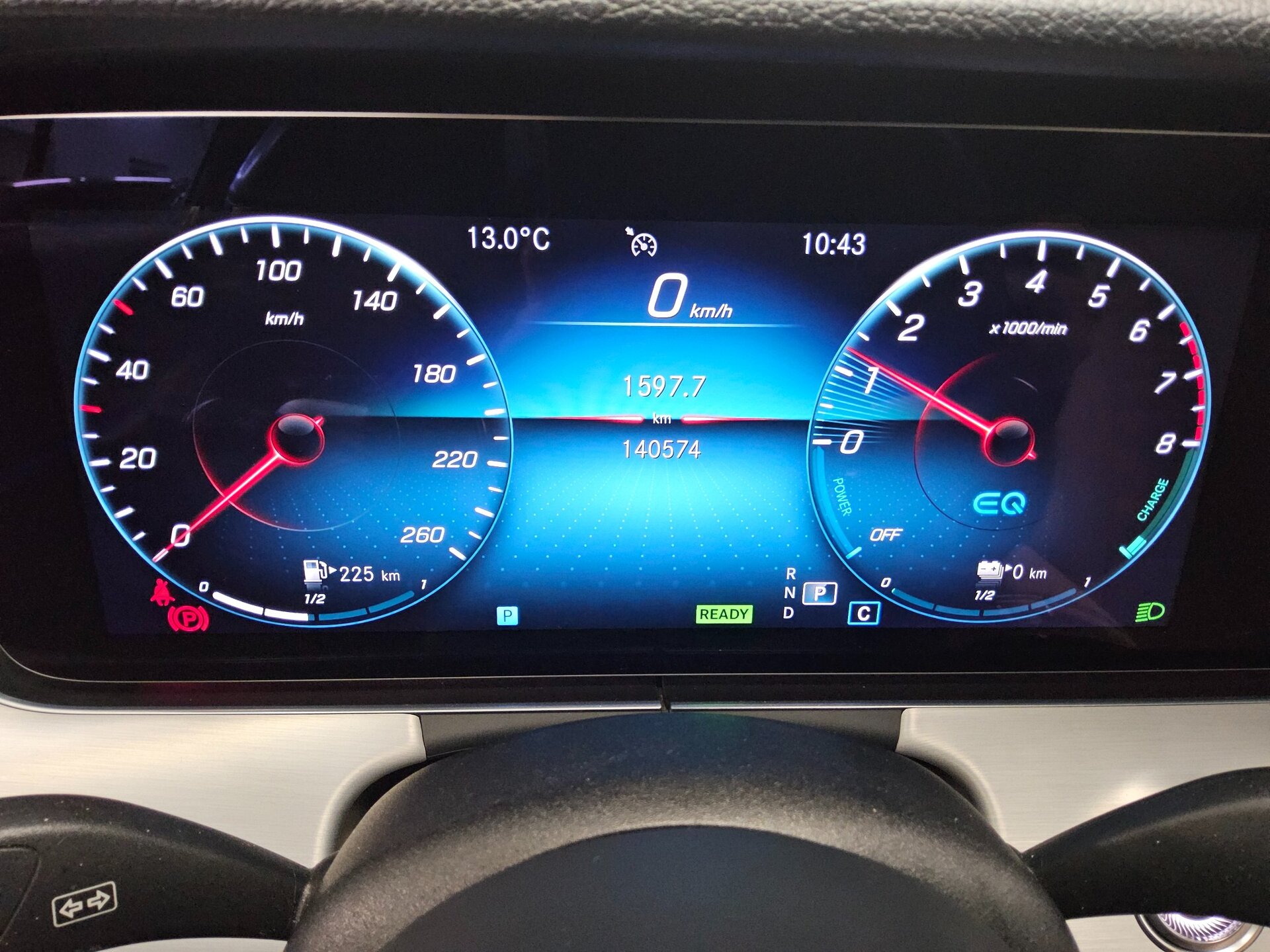 Mercedes-Benz E 300 T e Avantgarde Navi LED Widescreen GSD RFK 8