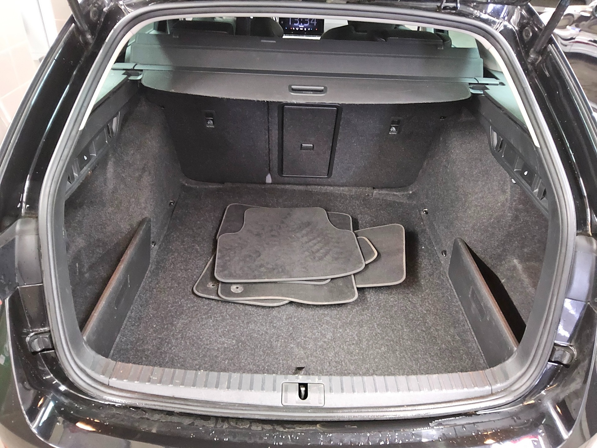 Skoda Octavia Kombi 2.0 TDI Ambition Navi LED vc ACC 12