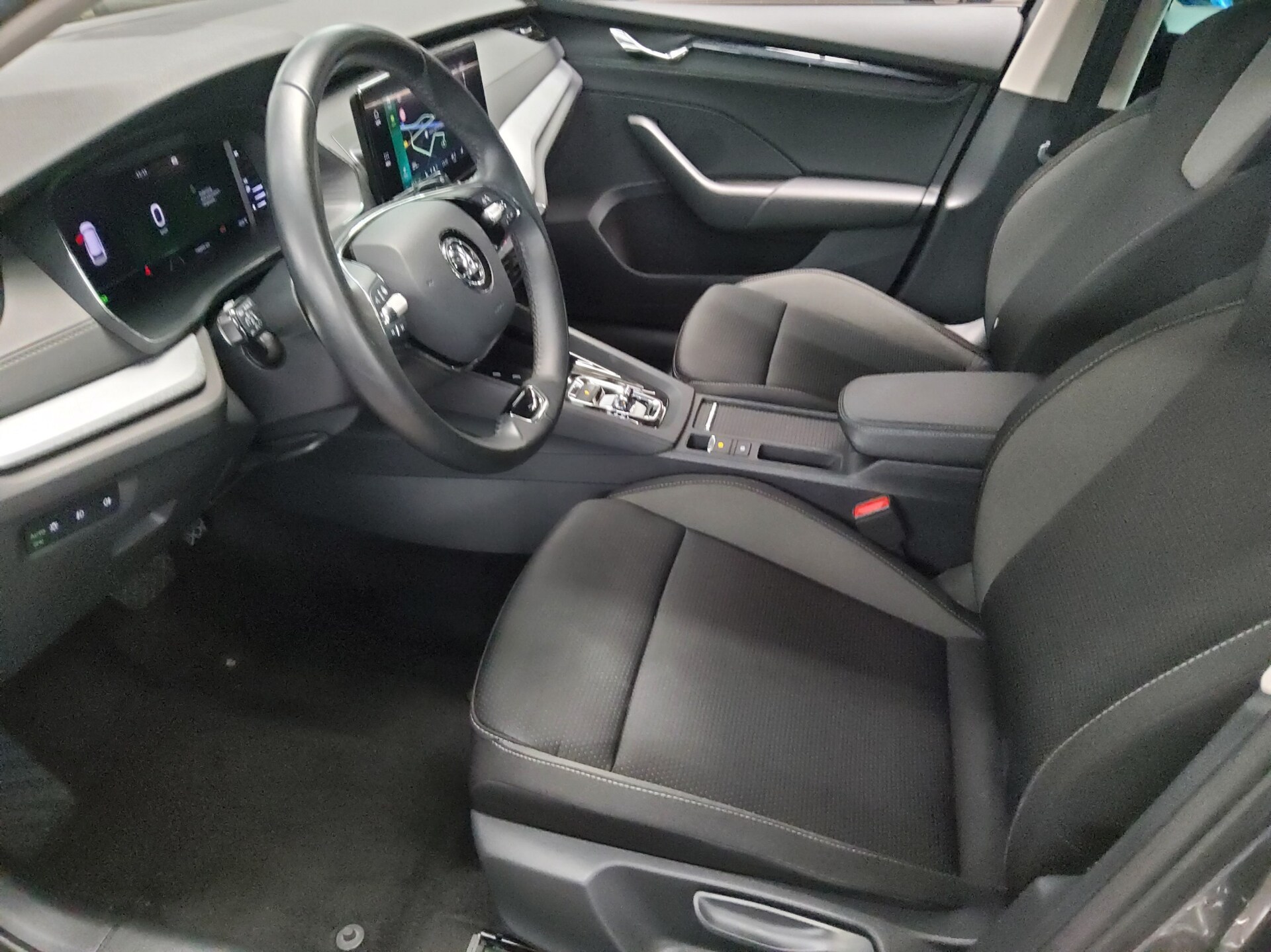 Skoda Octavia Kombi 2.0 TDI Tour Navi LED AID 4xShz 8