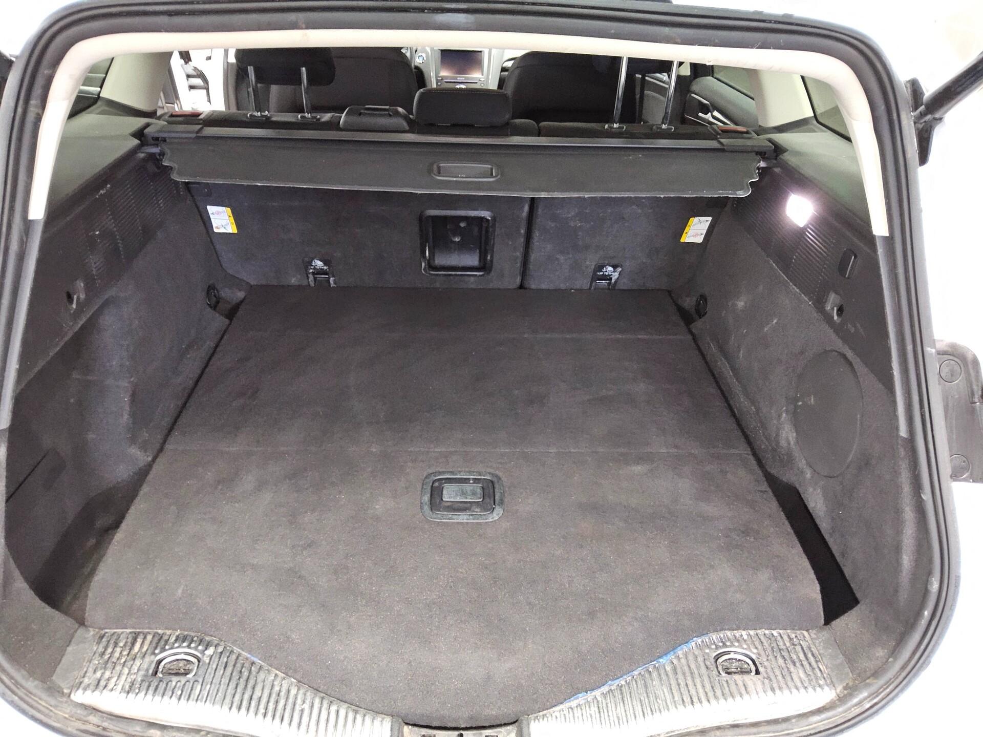 Ford Mondeo Turnier 2.0 EB Titanium Navi LED ACC DAB 11