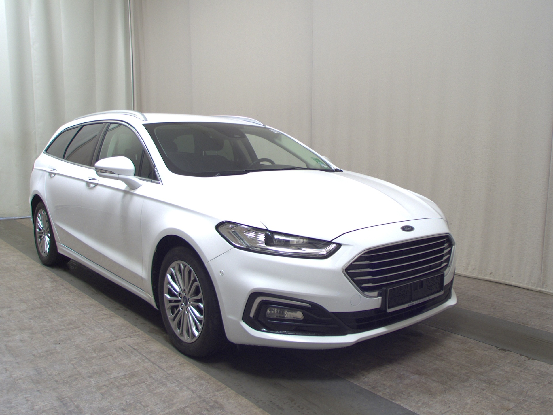 Ford Mondeo Turnier 2.0 EB Titanium Navi LED ACC DAB 3