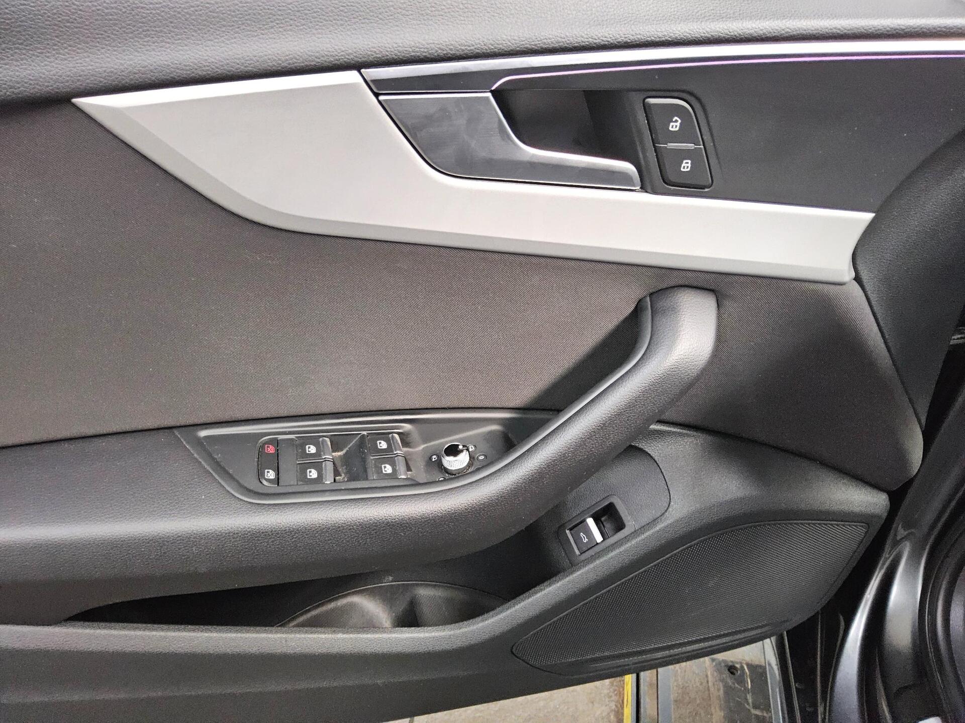 Audi A4 Avant 40 TDI Qu. S-Line Navi Matrix vc HuD 10