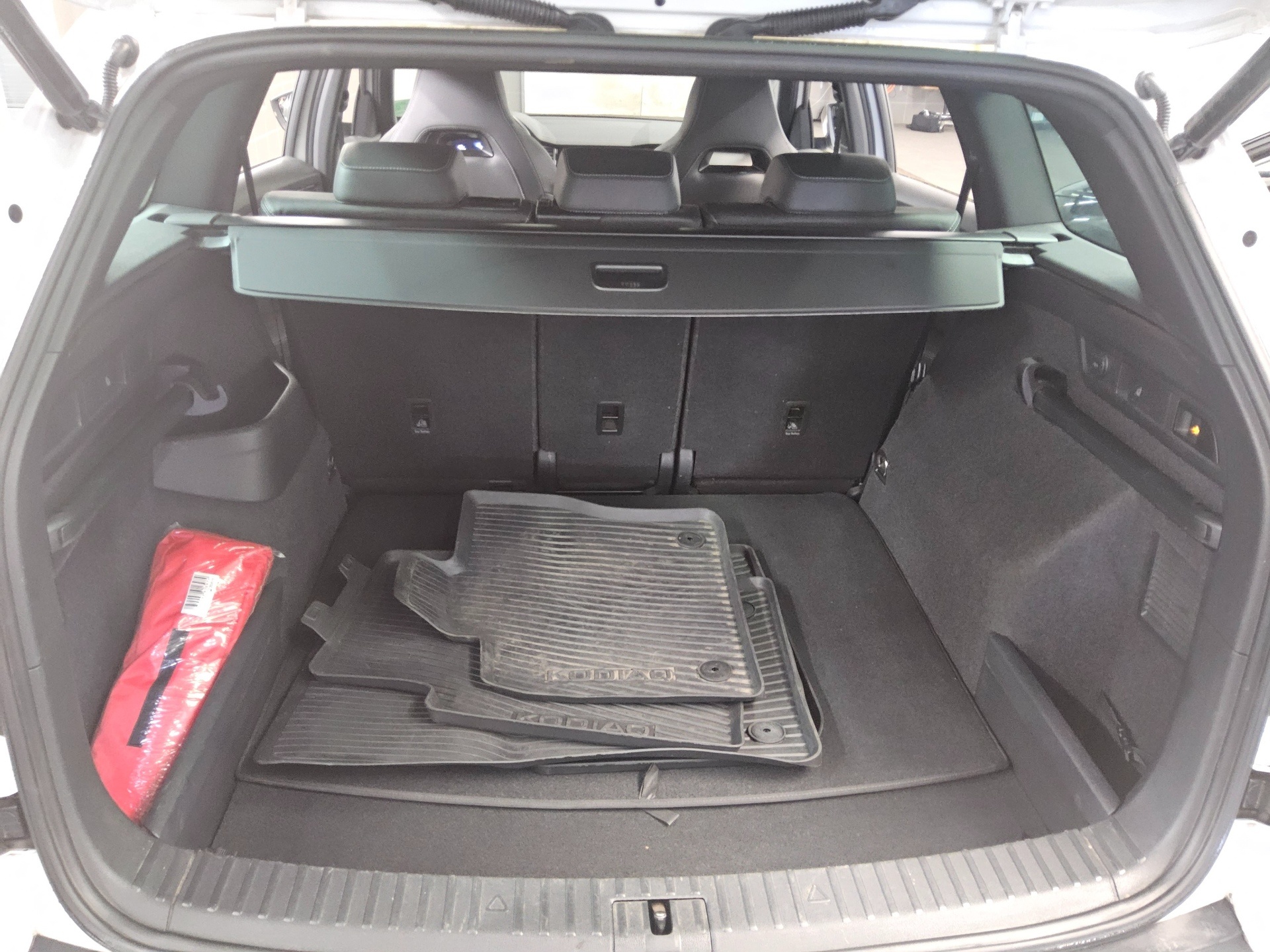 Skoda Kodiaq 2.0 TDI SportLine T-Leder Navi LED Virtual 12
