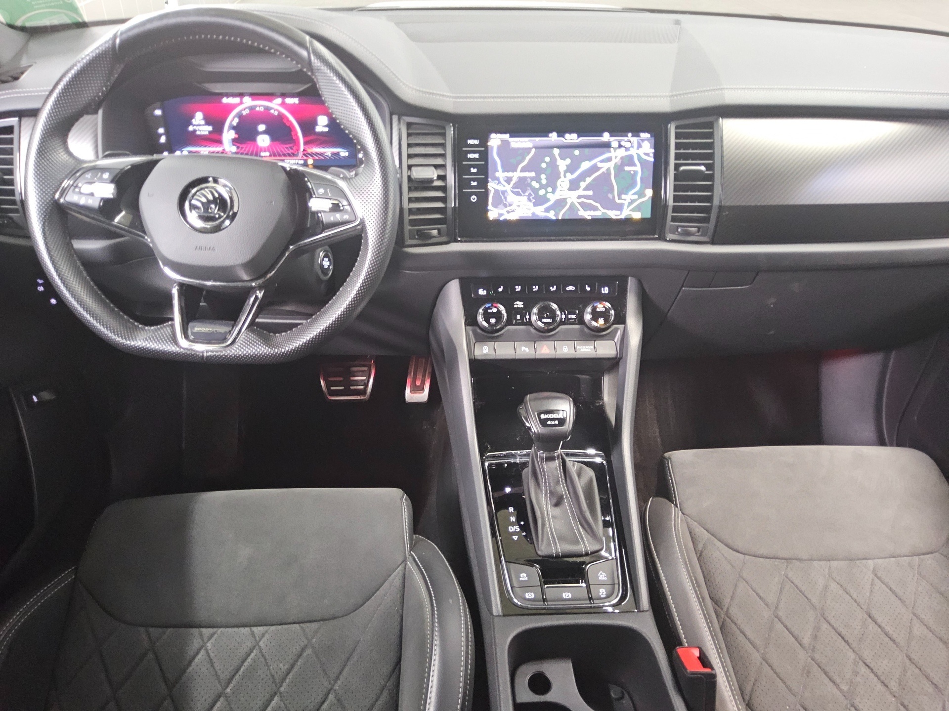 Skoda Kodiaq 2.0 TDI SportLine T-Leder Navi LED Virtual 5