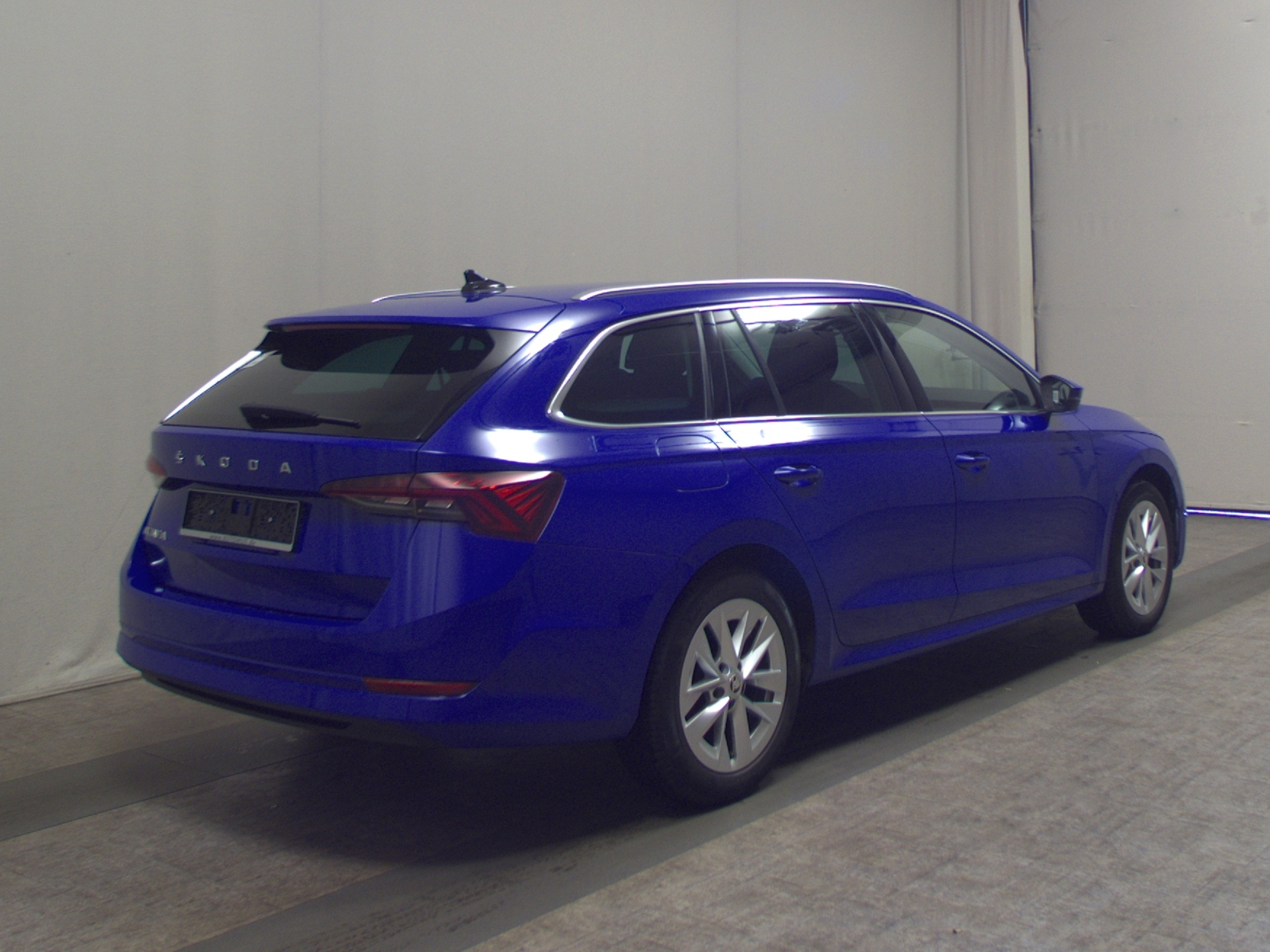 Skoda Octavia Kombi 2.0 TDI Style Navi LED vc HuD Shz 4