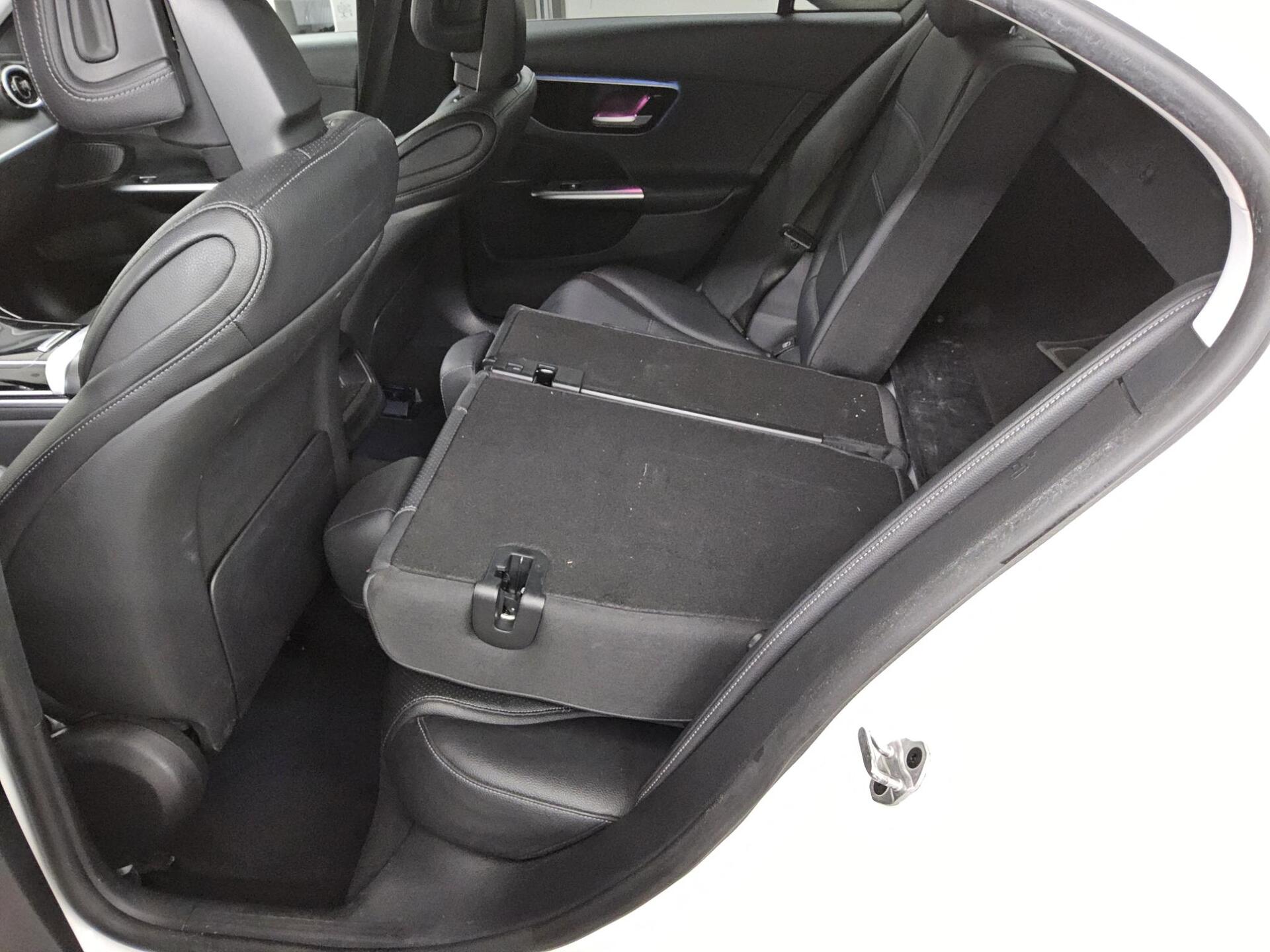 Mercedes-Benz C 220 T d Avantgarde Leder Navi LED Distr+ RfK 13