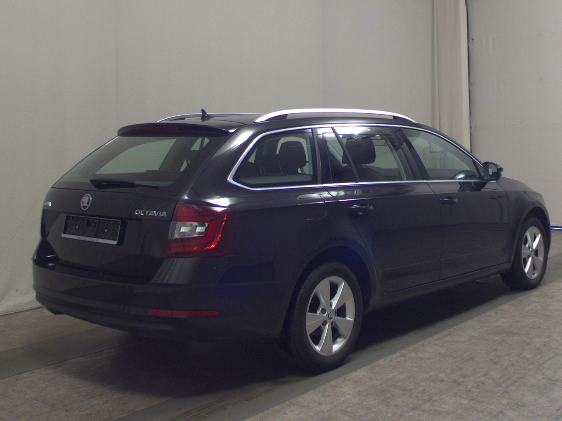 Skoda Octavia Kombi 2.0 TDI Style Navi LED 4