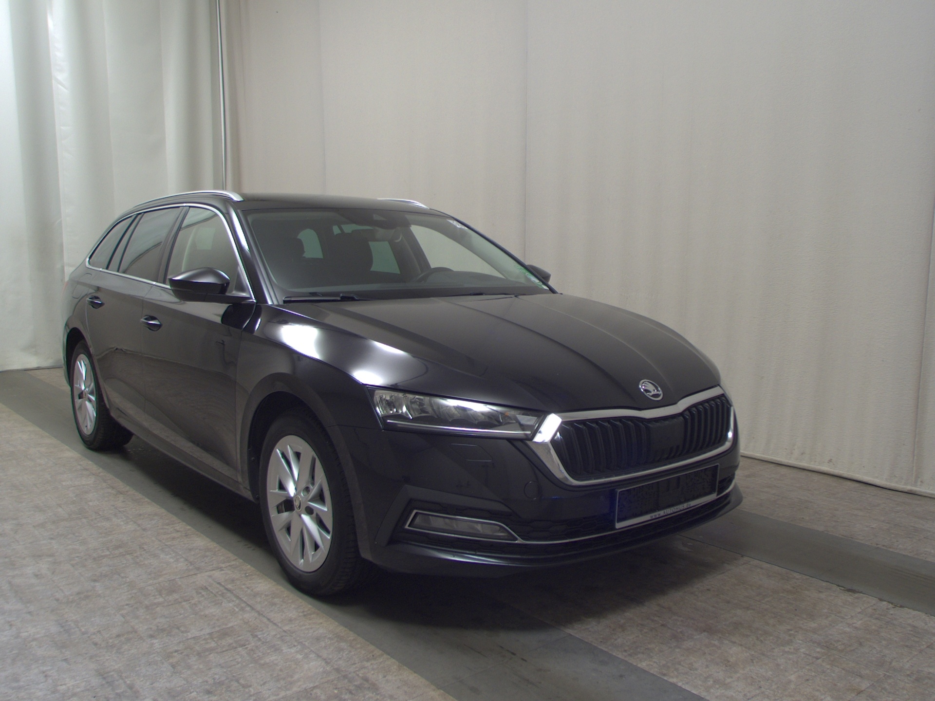Skoda Octavia Kombi 2.0 TDI Style Navi LED Virtual HuD 3