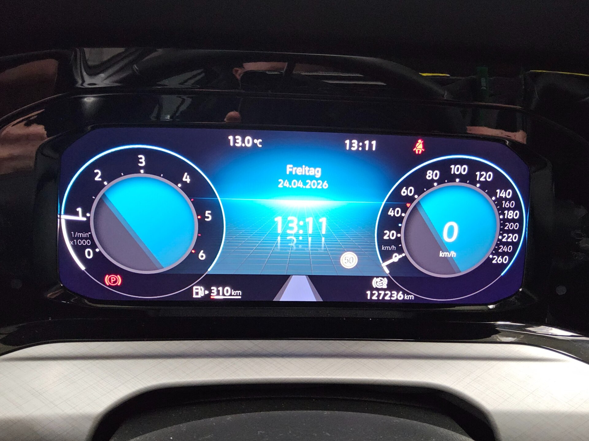 Volkswagen Golf-8 Var. 2.0 TDI Life Navi LED DC AHK PDC 8