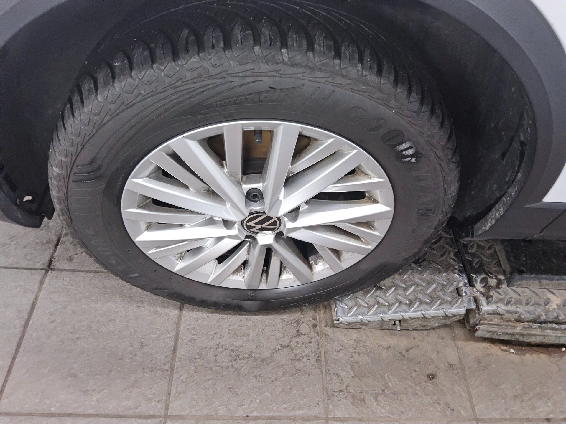 Volkswagen T-Roc 1.0 TSI Life PDC LED AID SHZ DAB+ 11