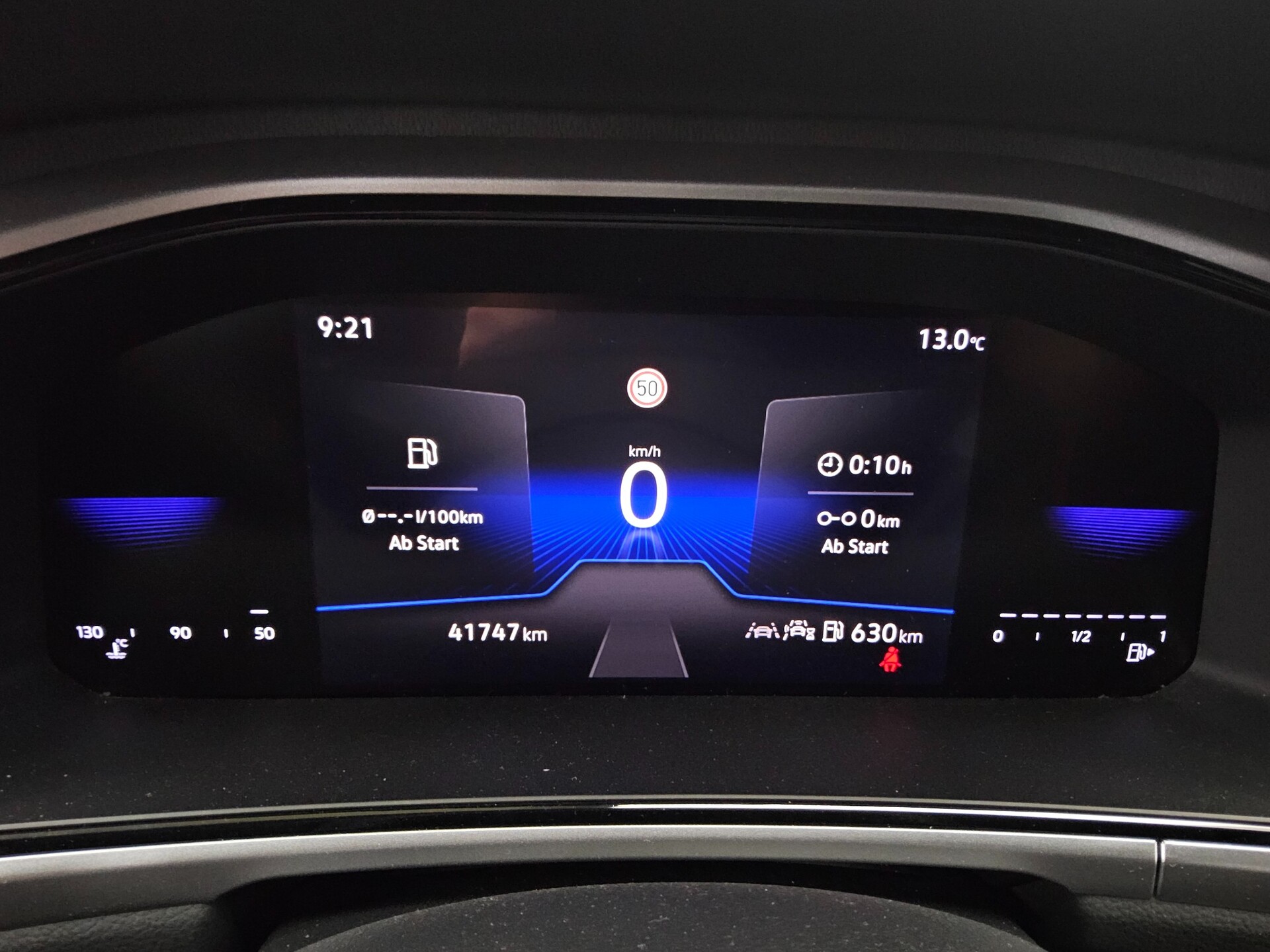 Volkswagen T-Roc 1.0 TSI Life PDC LED AID SHZ DAB+ 8