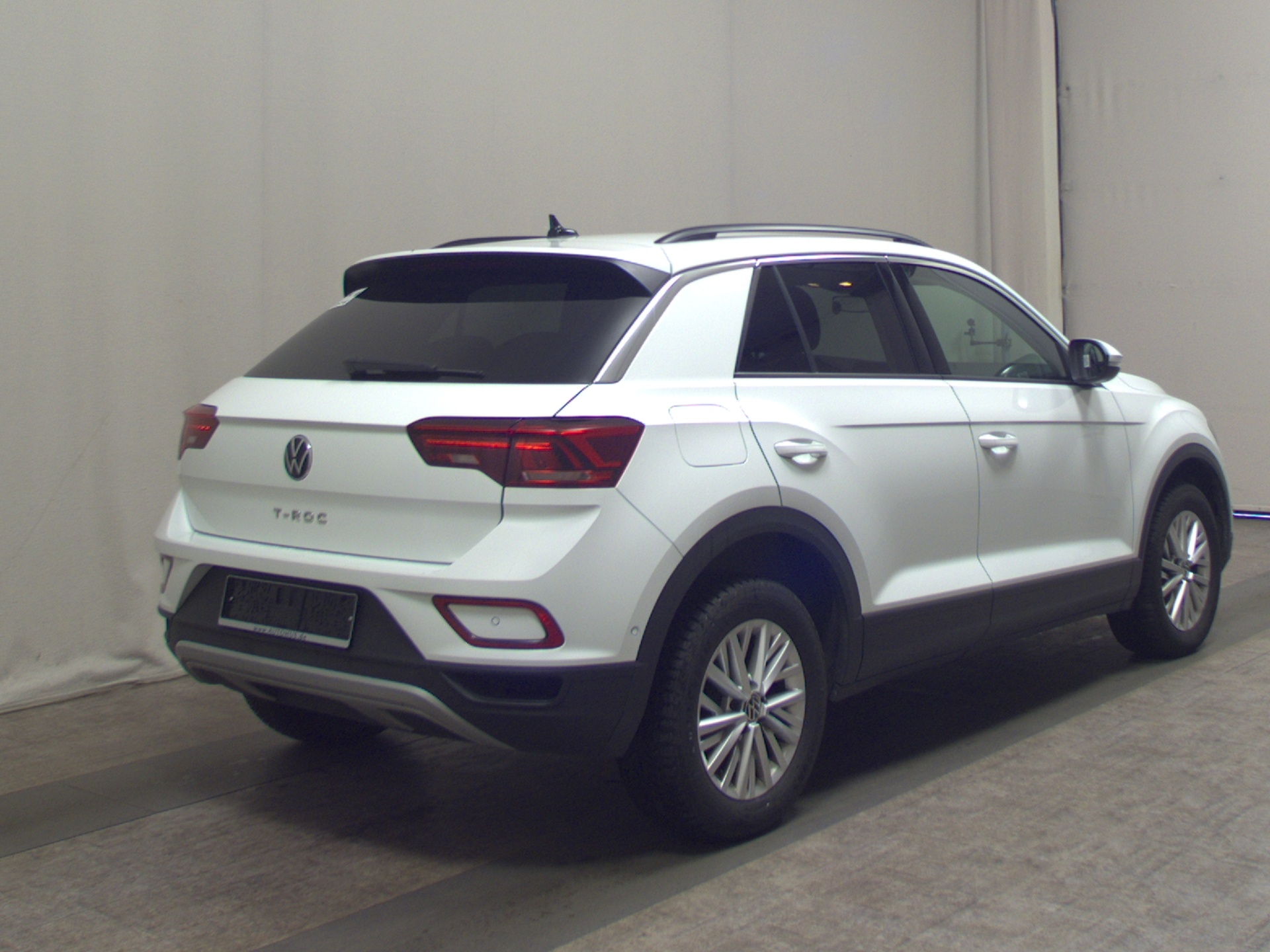 Volkswagen T-Roc 1.0 TSI Life PDC LED AID SHZ DAB+ 4
