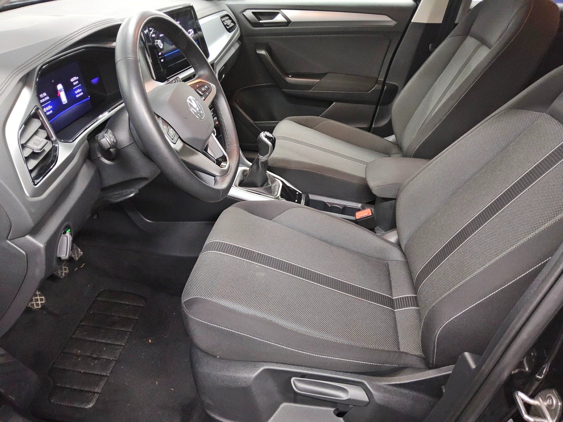 Volkswagen T-Roc 1.0 TSI Life AID PDC SHZ 9