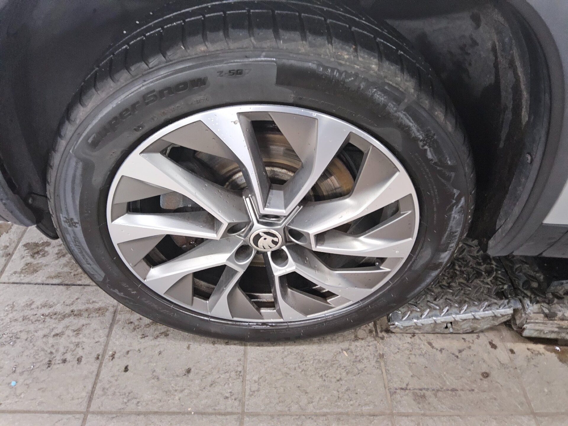 Skoda Kodiaq 2.0 TDI 4x4 Clever Navi LED Virtual 360° 11
