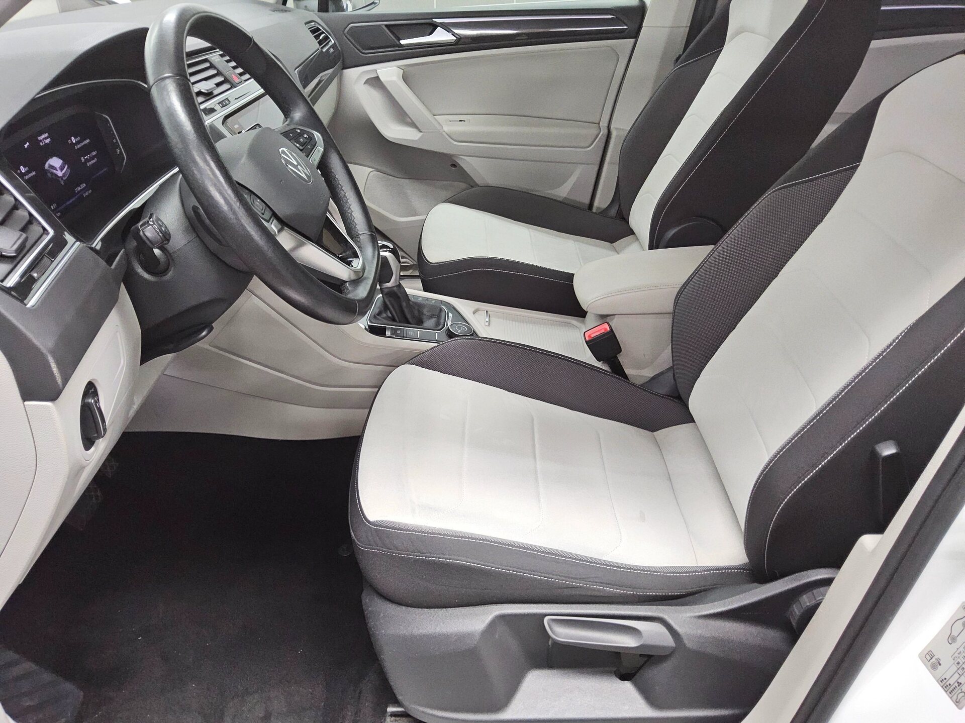 Volkswagen Tiguan 2.0 TDI 4M Elegance Navi IQ.Light AID RfK 9