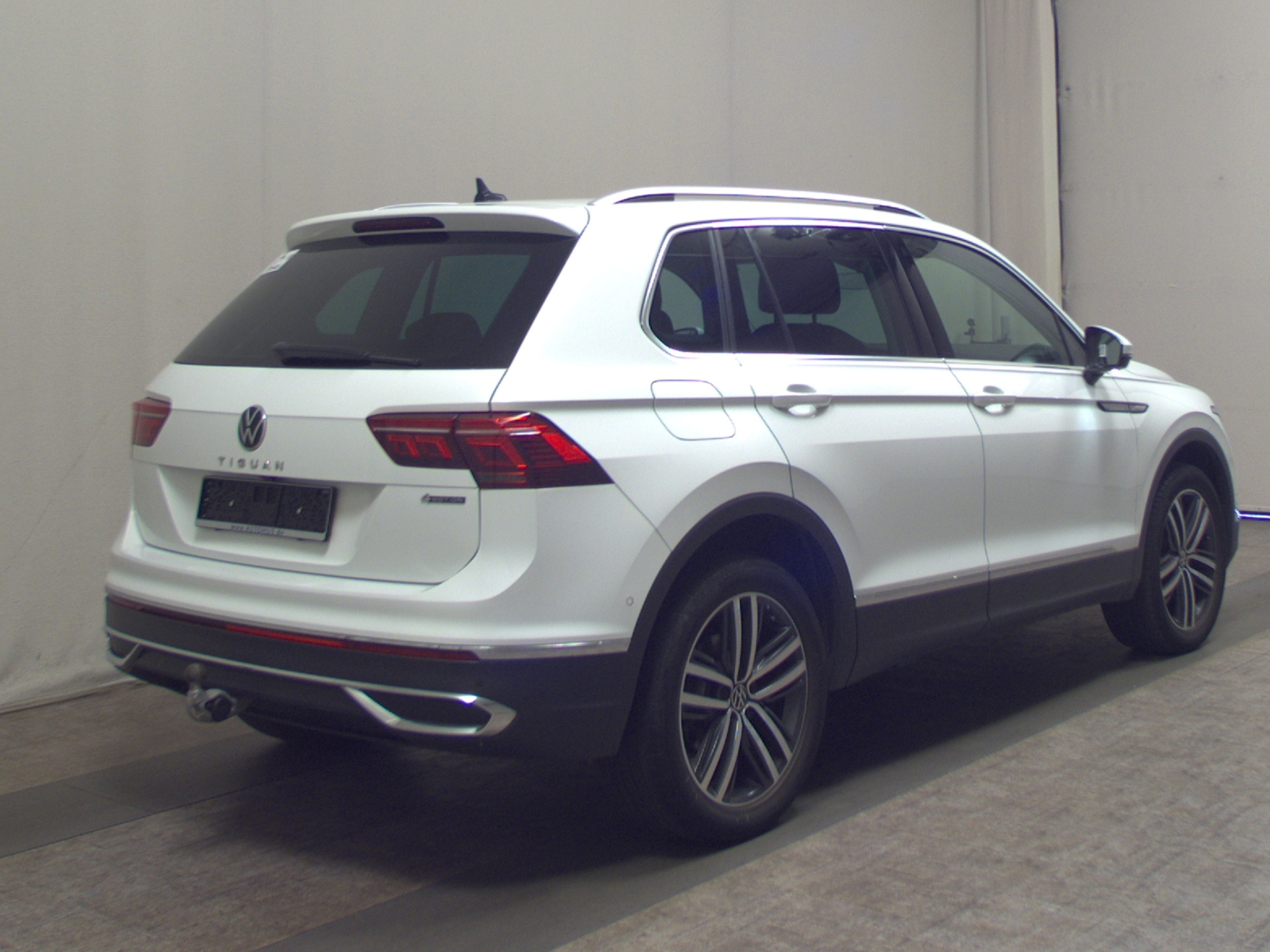 Volkswagen Tiguan 2.0 TDI 4M Elegance Navi IQ.Light AID RfK 4