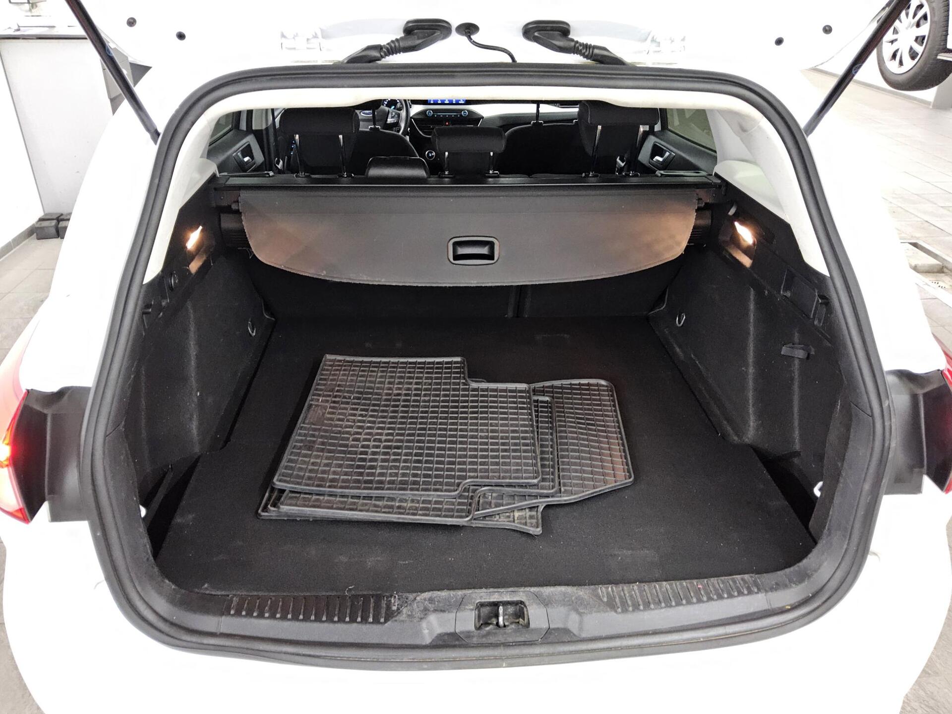 Ford Focus Turnier 1.5 EB Cool&Connect Navi LED RfK 11