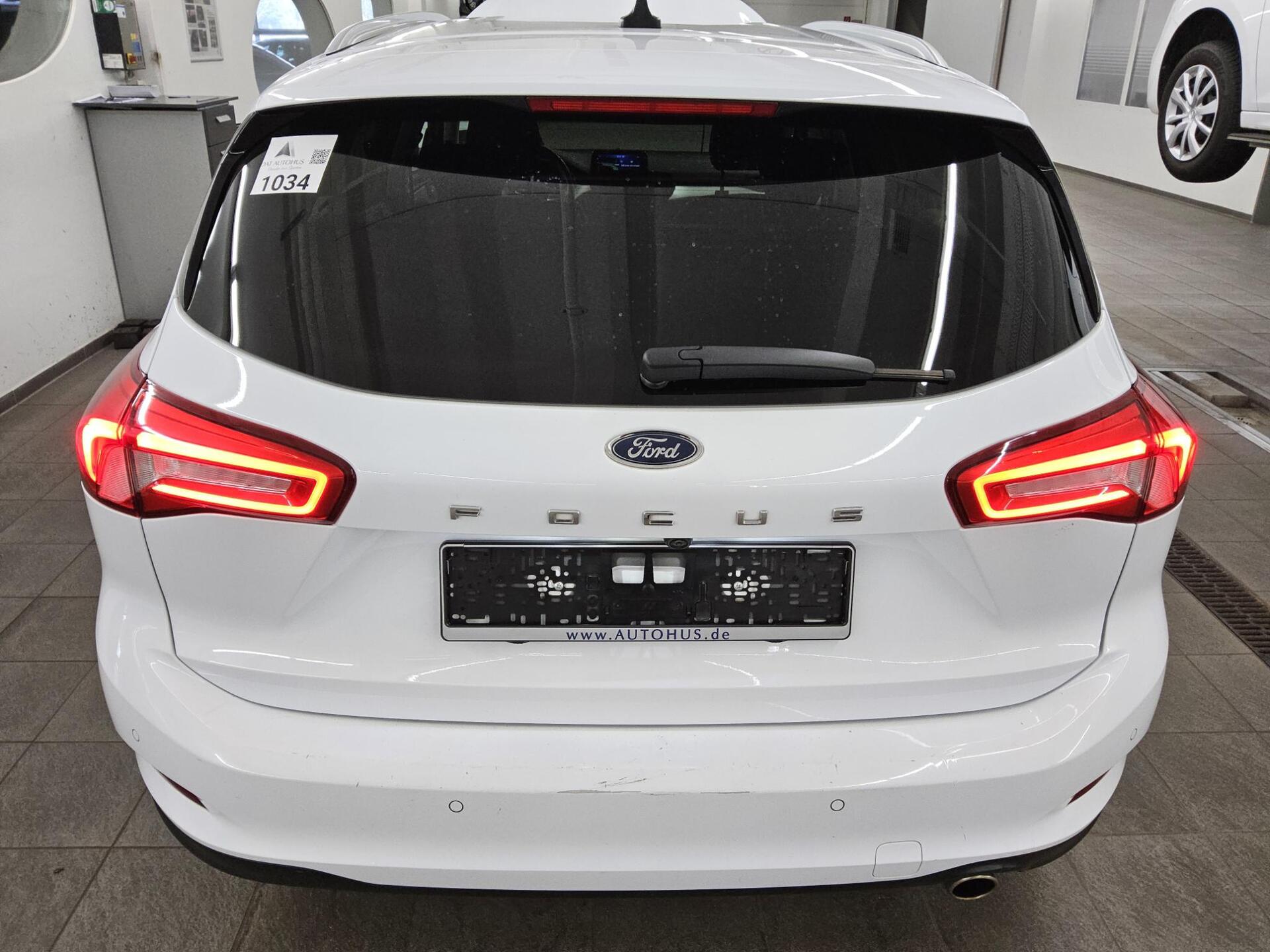 Ford Focus Turnier 1.5 EB Cool&Connect Navi LED RfK 10