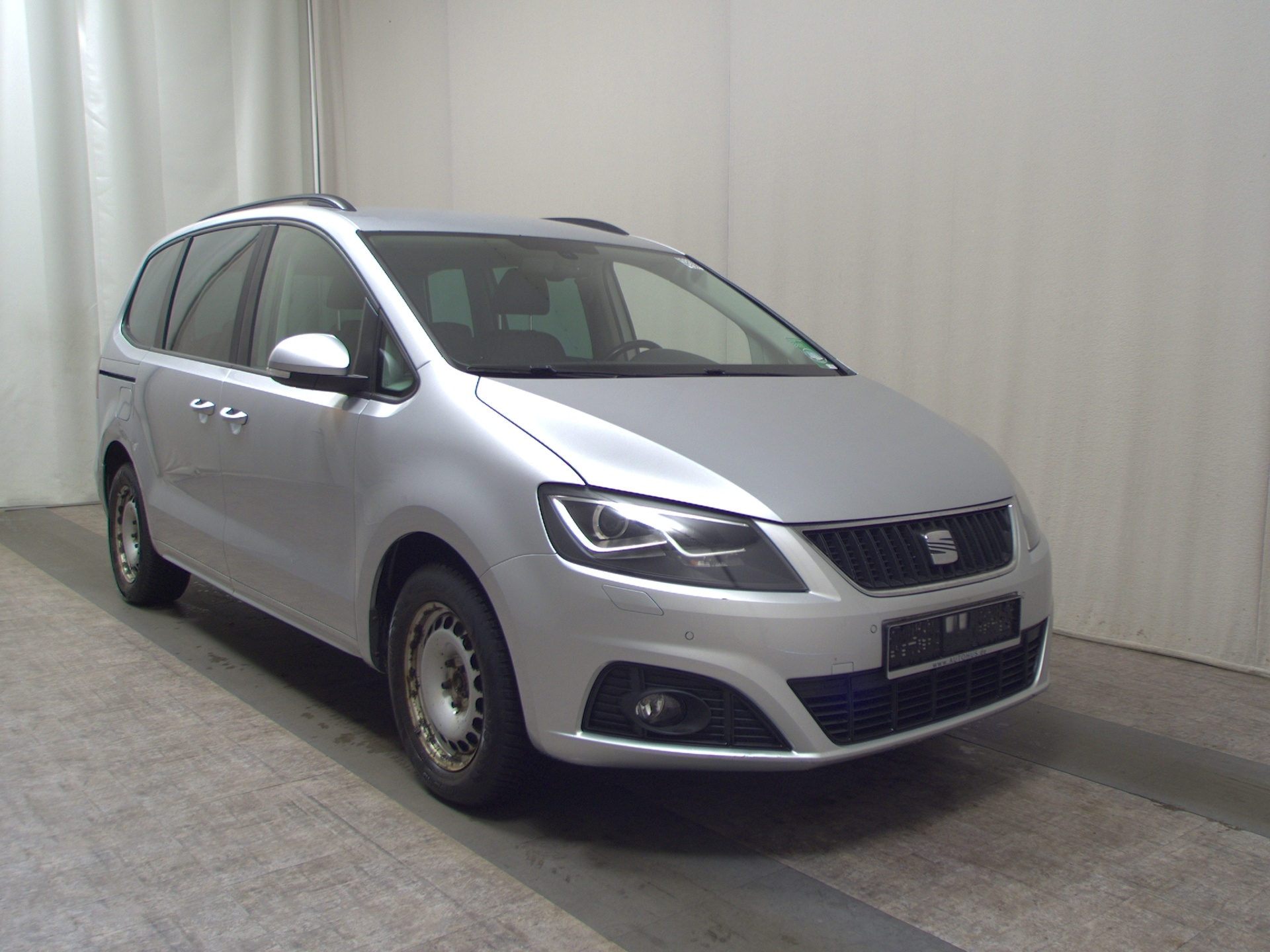 Seat Alhambra 2.0 TDI Style Leder Navi Xenon HU 08/27 3