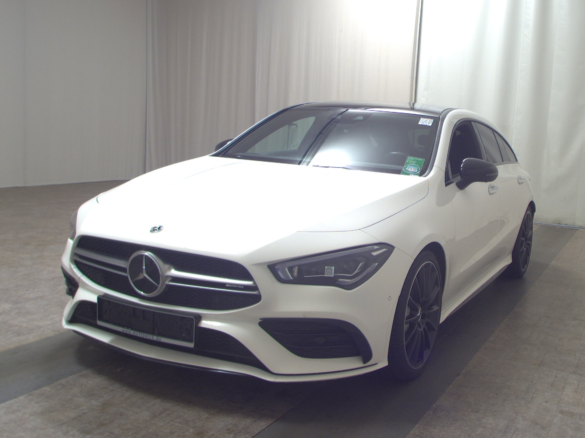 Mercedes-Benz CLA 35 AMG SB 4M Night Navi MB-LED Pano Sound 2