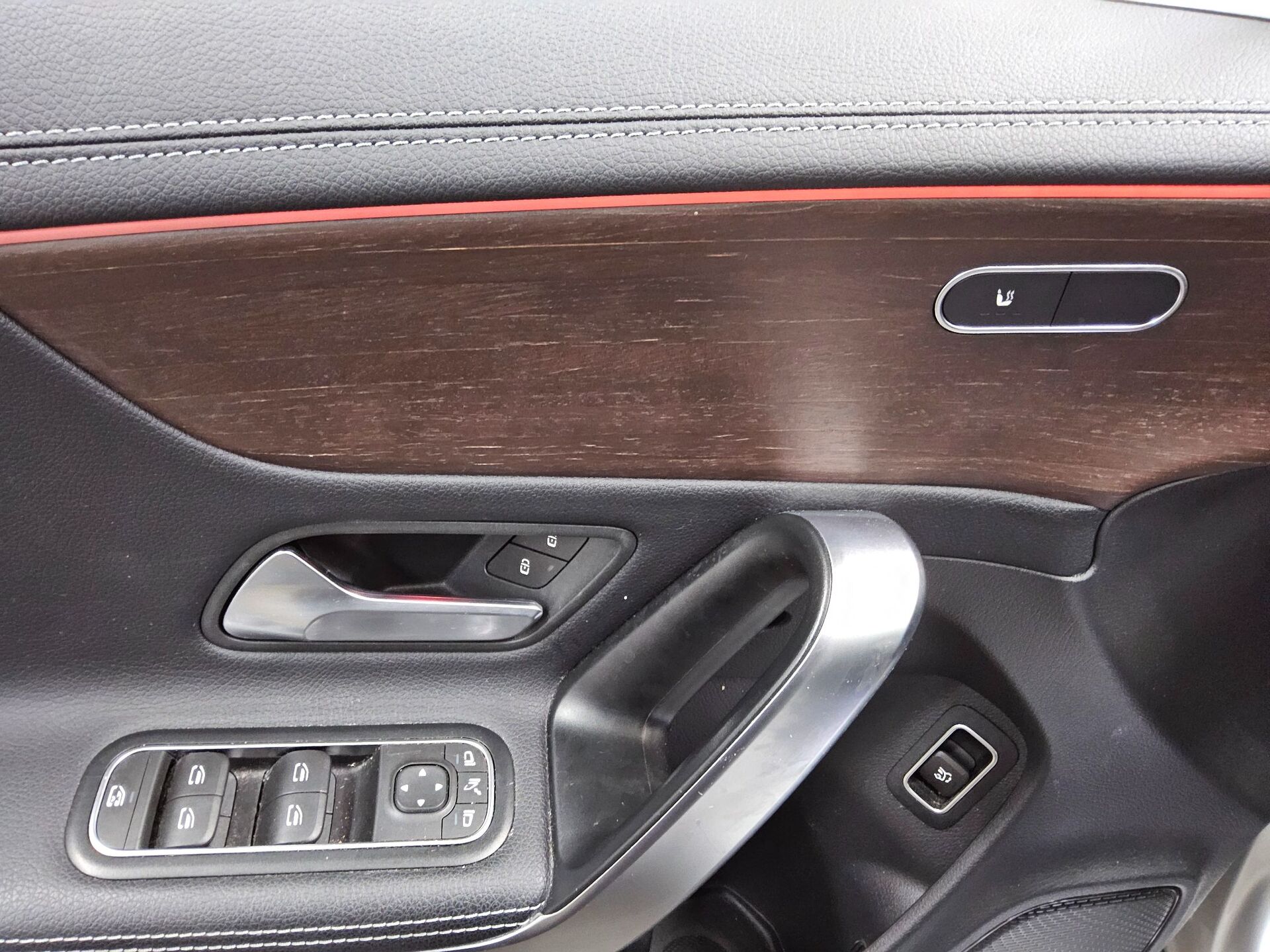 Mercedes-Benz CLA 250 Shooting Brake 4M AMG-Line Navi Pano LED 10