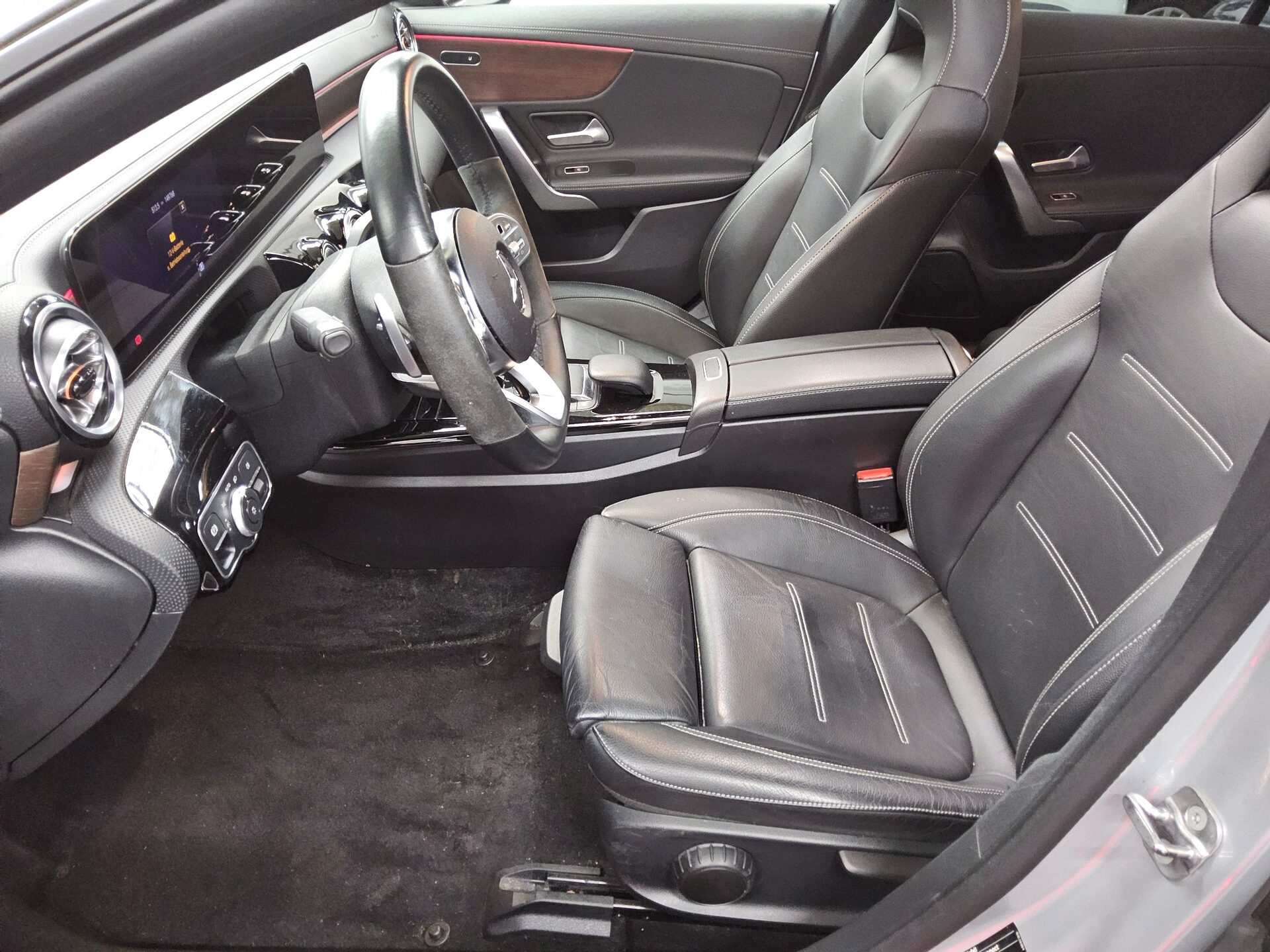 Mercedes-Benz CLA 250 Shooting Brake 4M AMG-Line Navi Pano LED 9