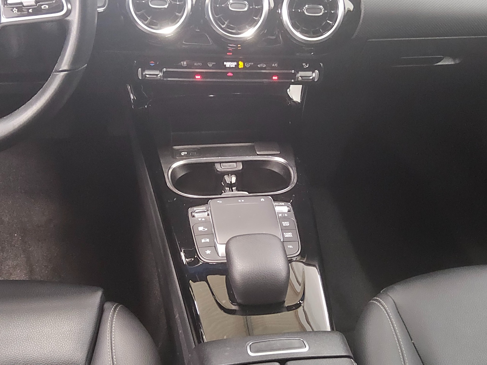 Mercedes-Benz CLA 200 SB d Progressive T-Leder Navi LED RfK 6