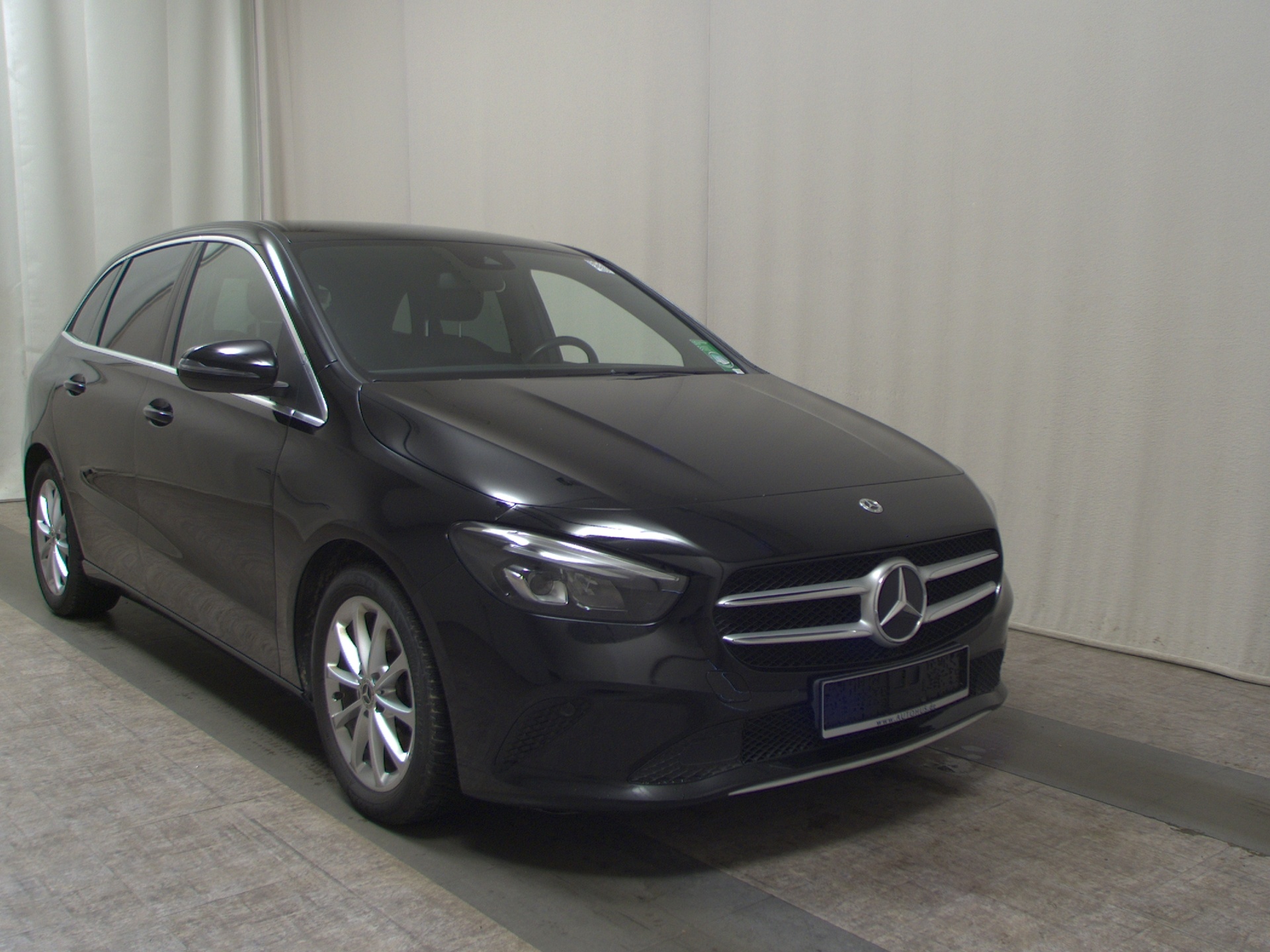 Mercedes-Benz B 200 d Progressive Navi LED AHK Park-Assist 3