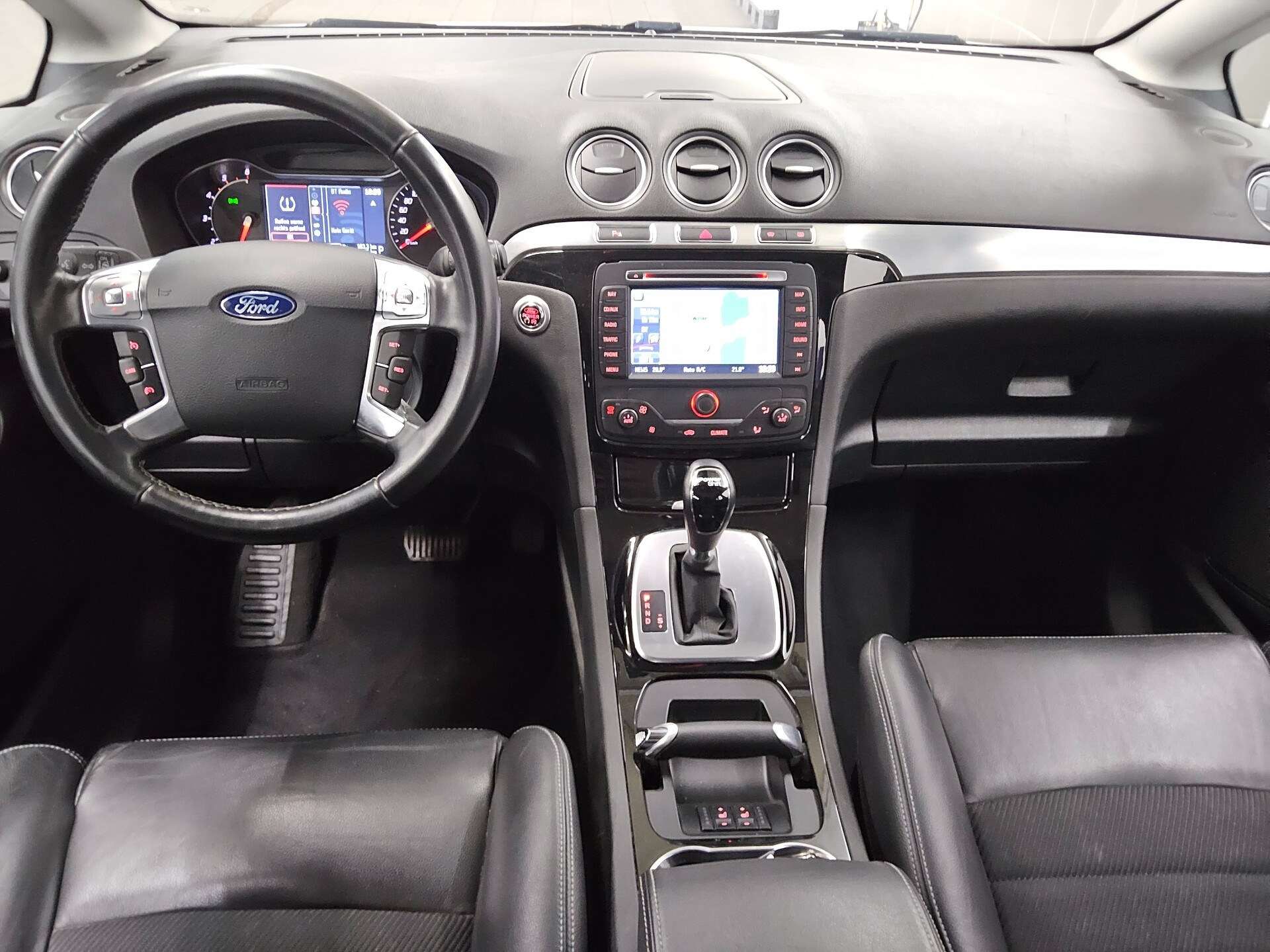 Ford S-Max 2.0 TDCi Titanium 7-Sitze AHK Pano HU12/27 5