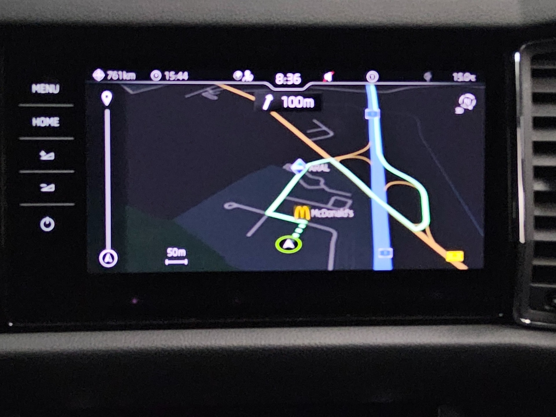 Skoda Kodiaq 2.0 TDI Tour Navi LED vc AHK ACC StHzg 7