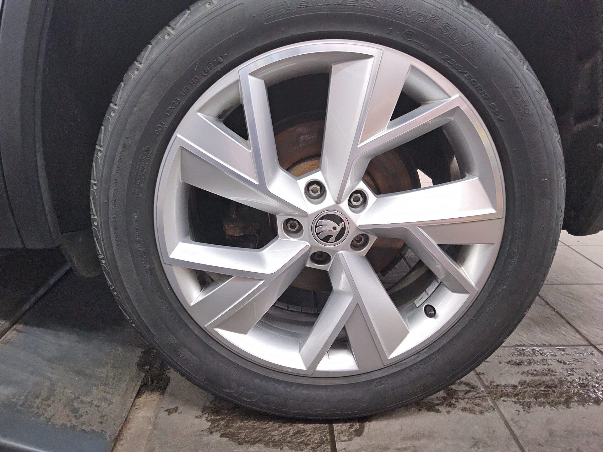 Skoda Kodiaq 2.0 TDI Tour Navi LED vc AHK ACC StHzg 11