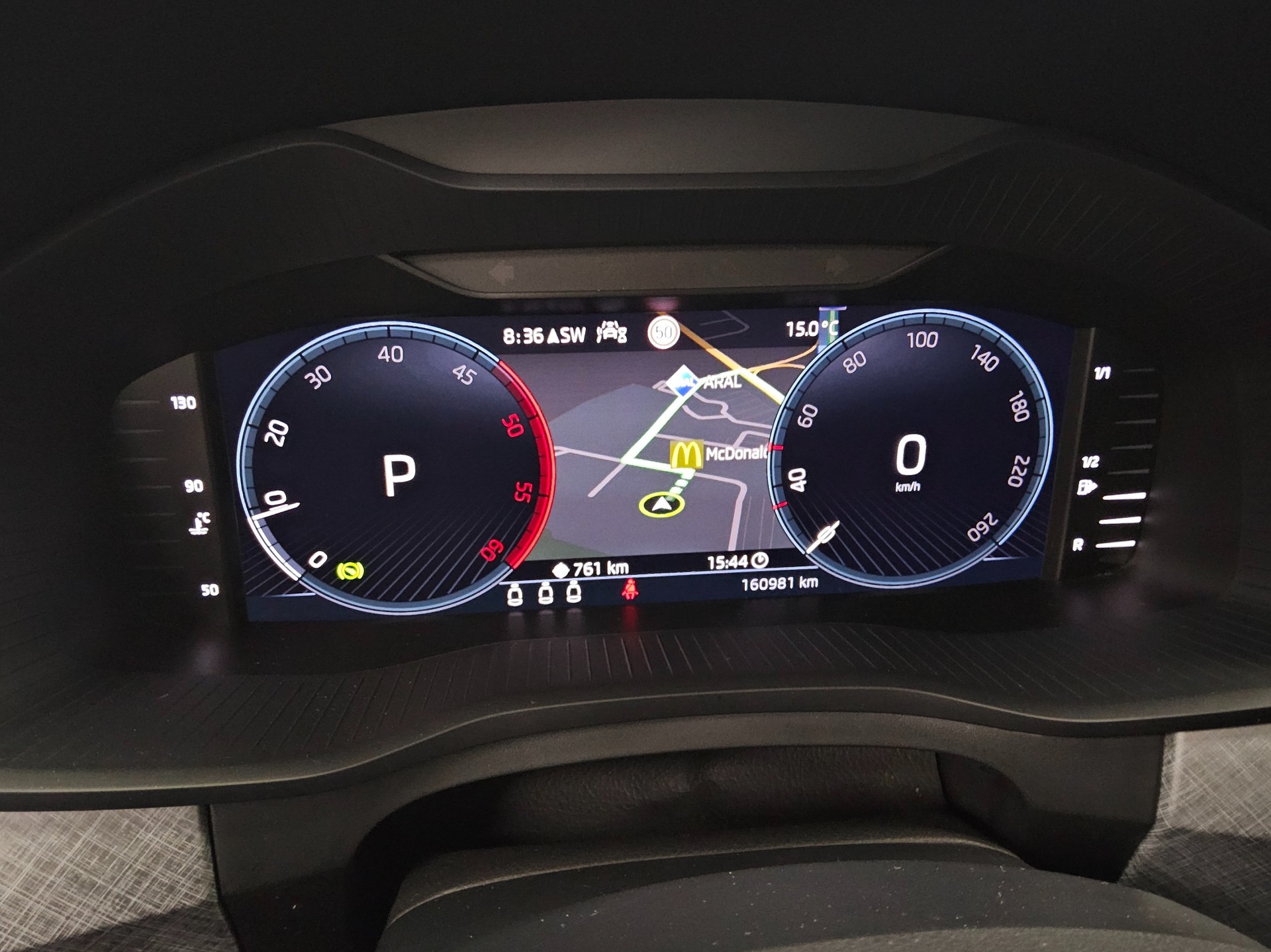 Skoda Kodiaq 2.0 TDI Tour Navi LED vc AHK ACC StHzg 8