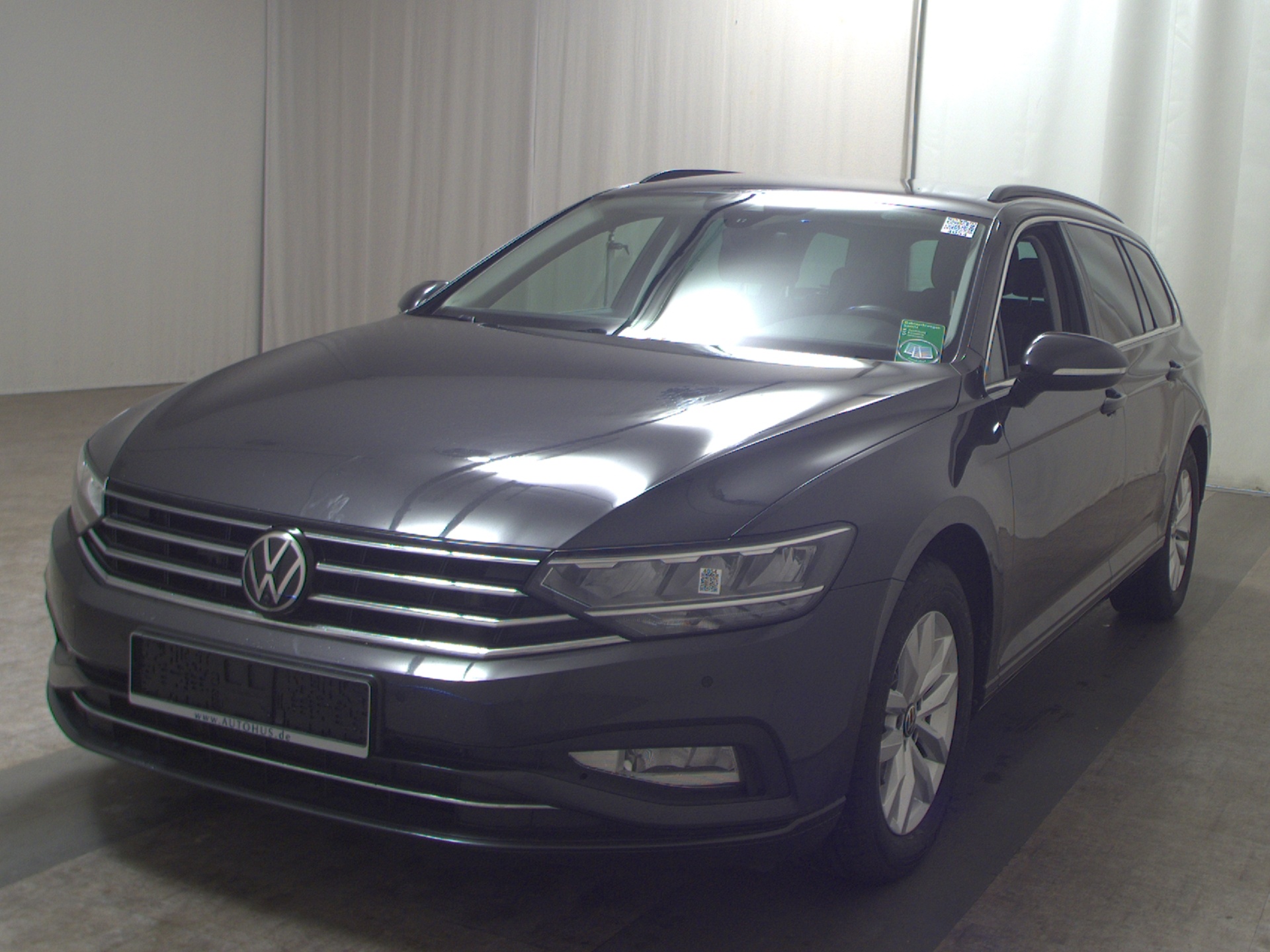 Volkswagen Passat Var. 2.0 TDI Business Navi LED AHK RFK 2