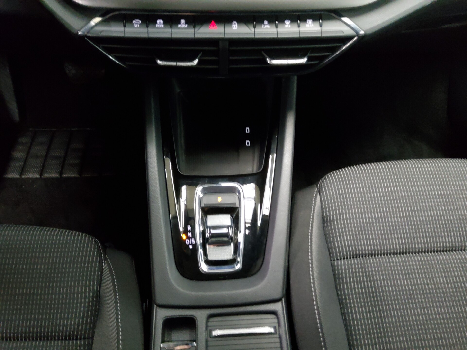 Skoda Octavia Kombi 2.0 TDI Ambition Navi LED vc RfK 6
