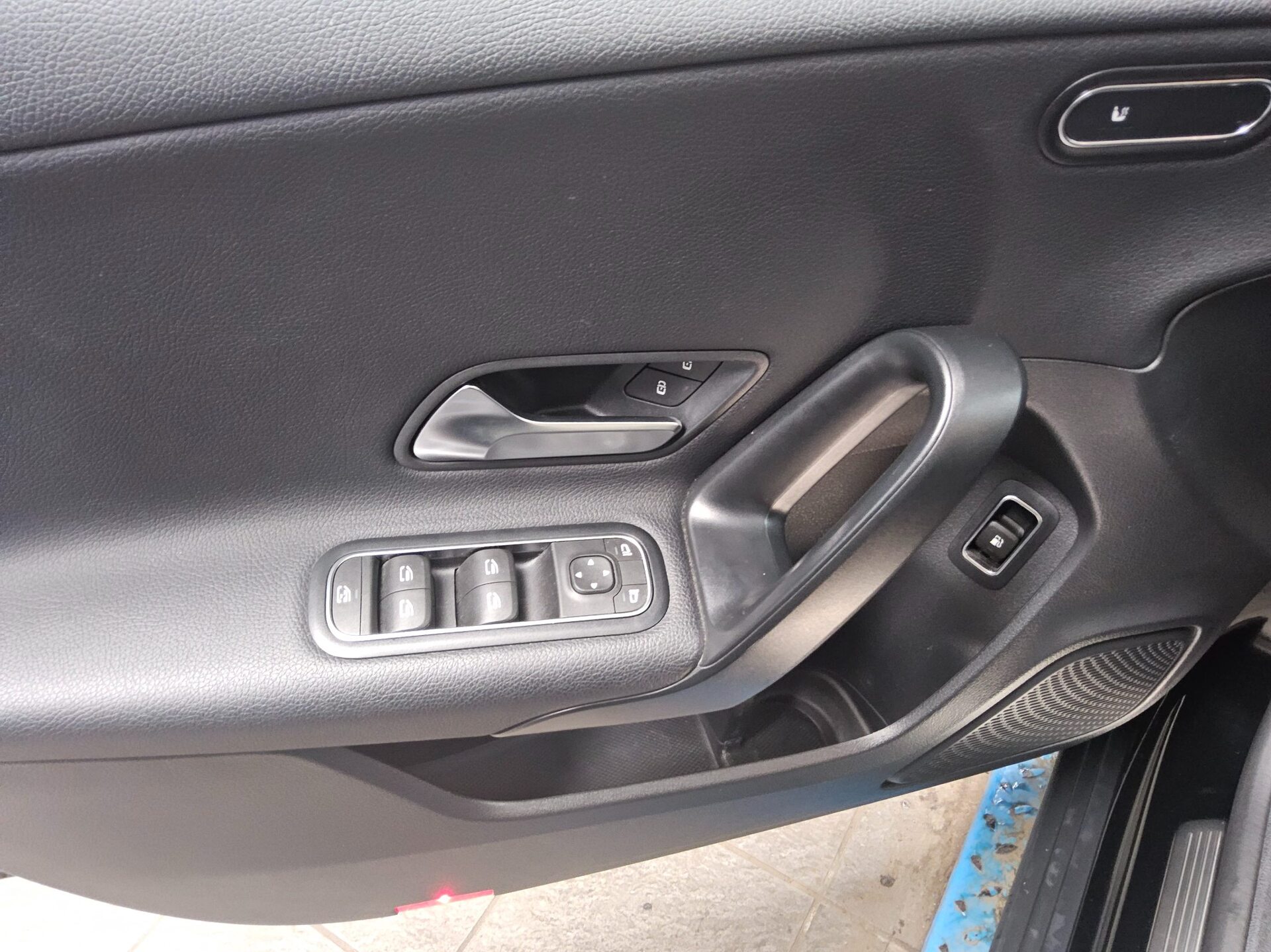 Mercedes-Benz A 250 e Navi Rückfahrkamera Shz PDC 10