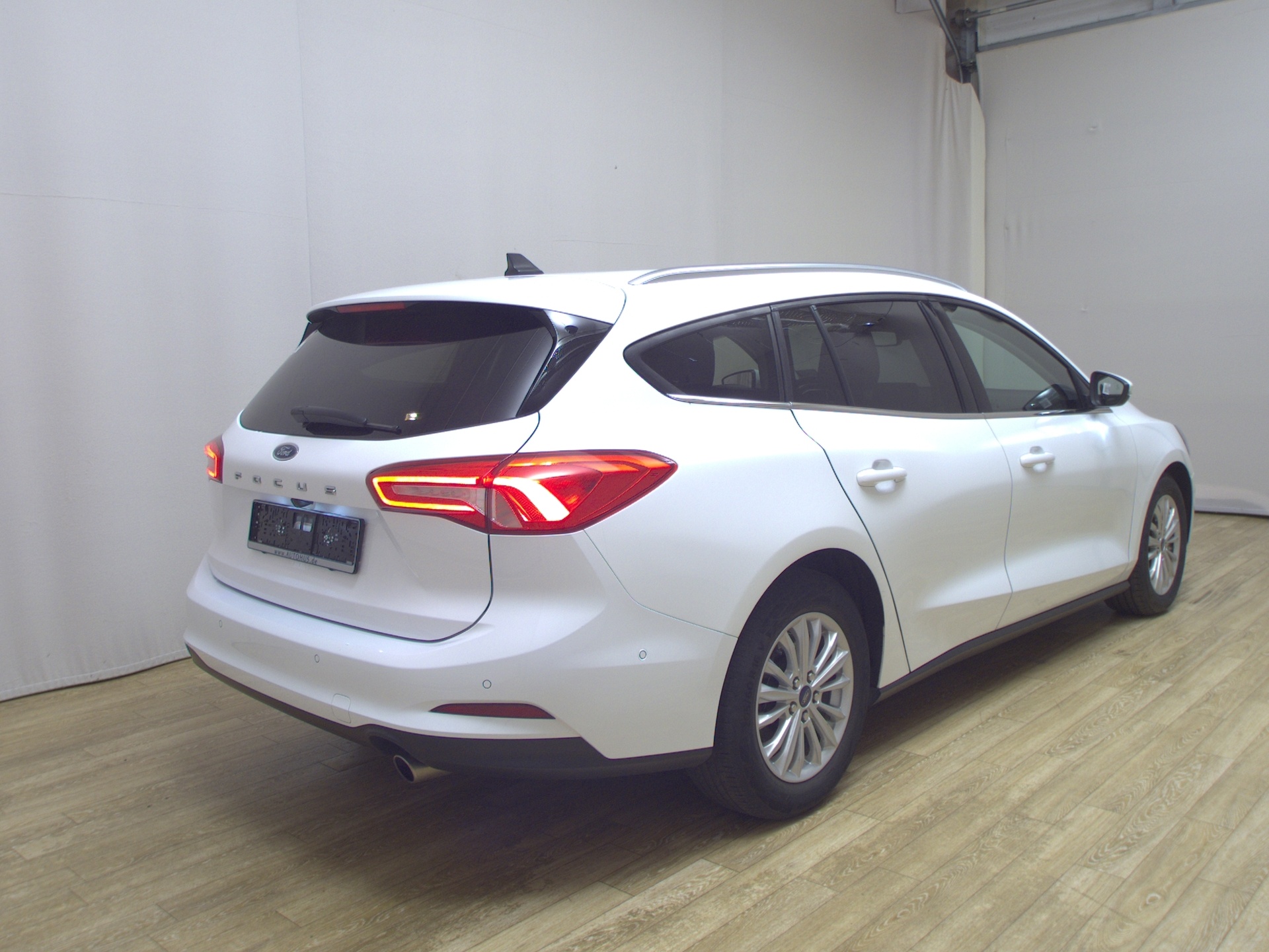 Ford Focus Turnier 2.0 EB Titanium Navi LED ACC RFK 4