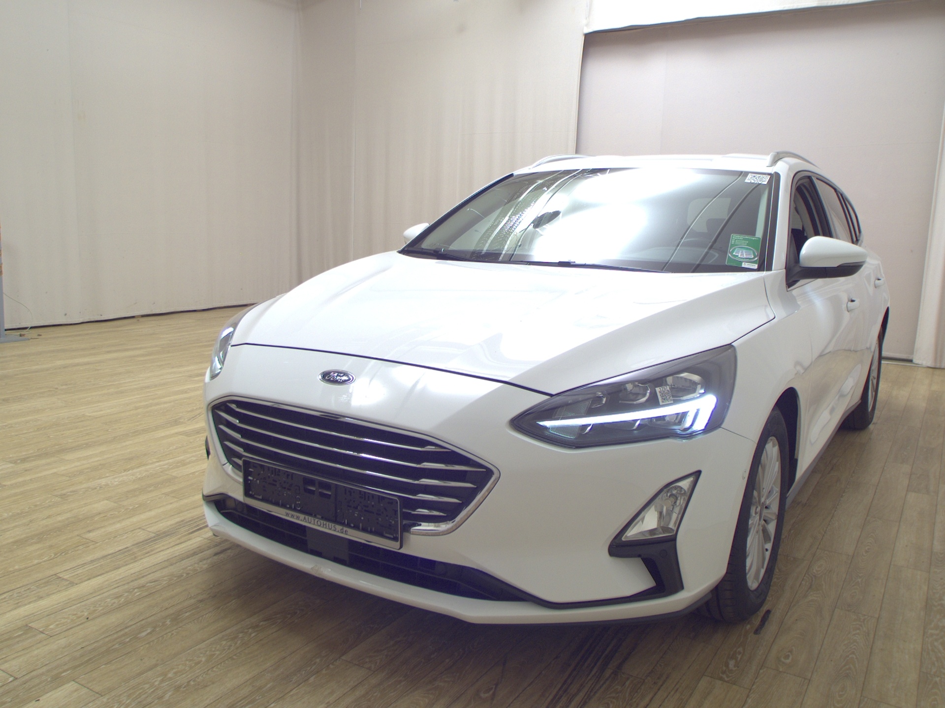 Ford Focus Turnier 2.0 EB Titanium Navi LED ACC RFK 2