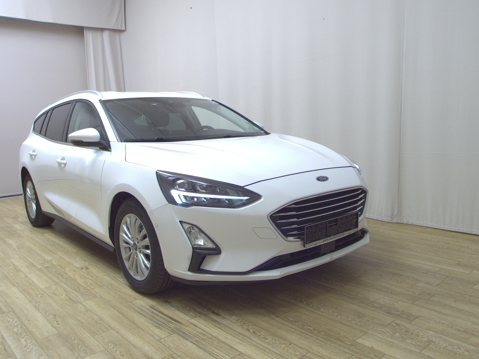 Ford Focus Turnier 2.0 EB Titanium Navi LED ACC RFK 3