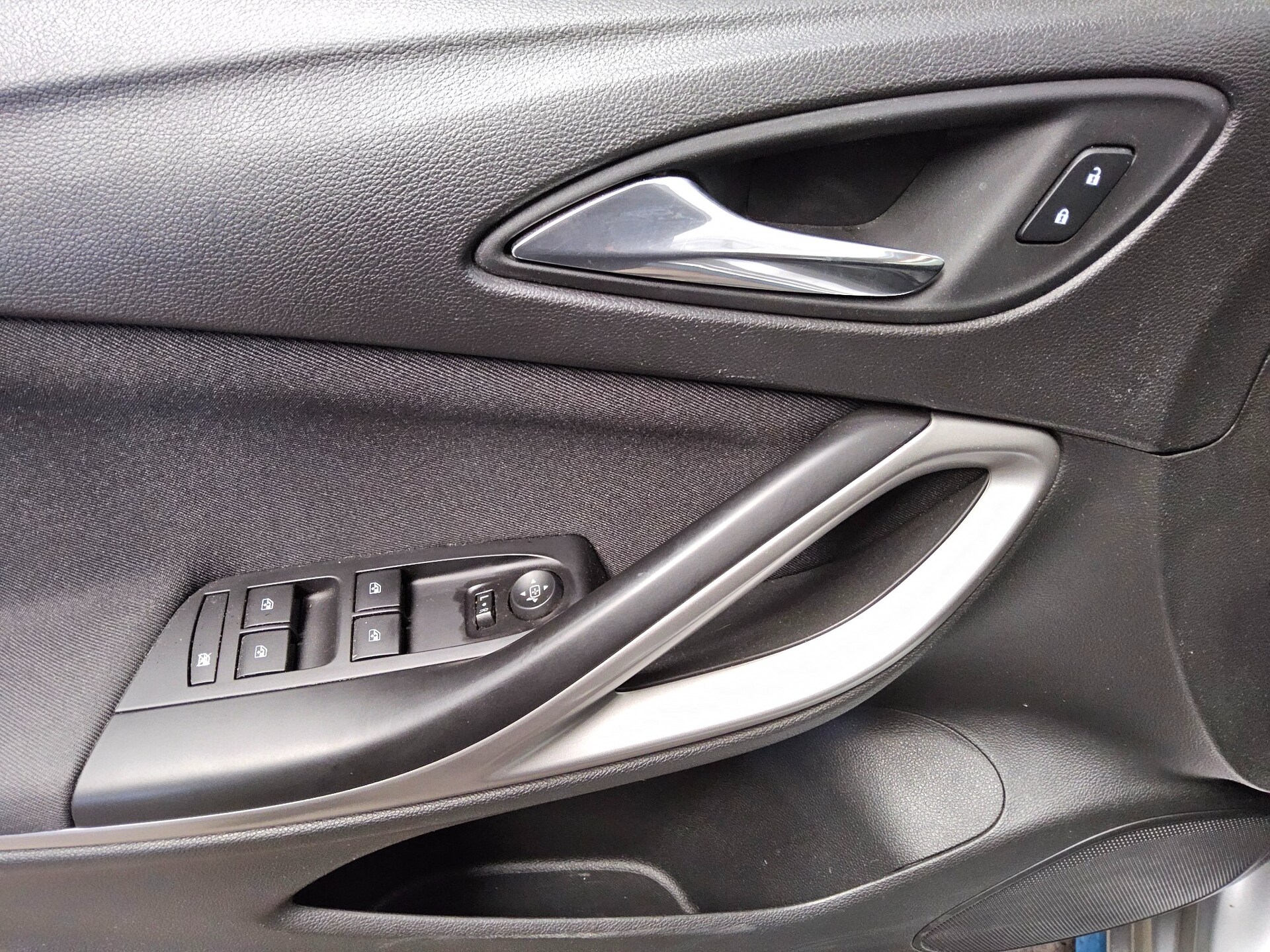 Opel Astra ST 1.5 D Edition Navi LED PDC 9