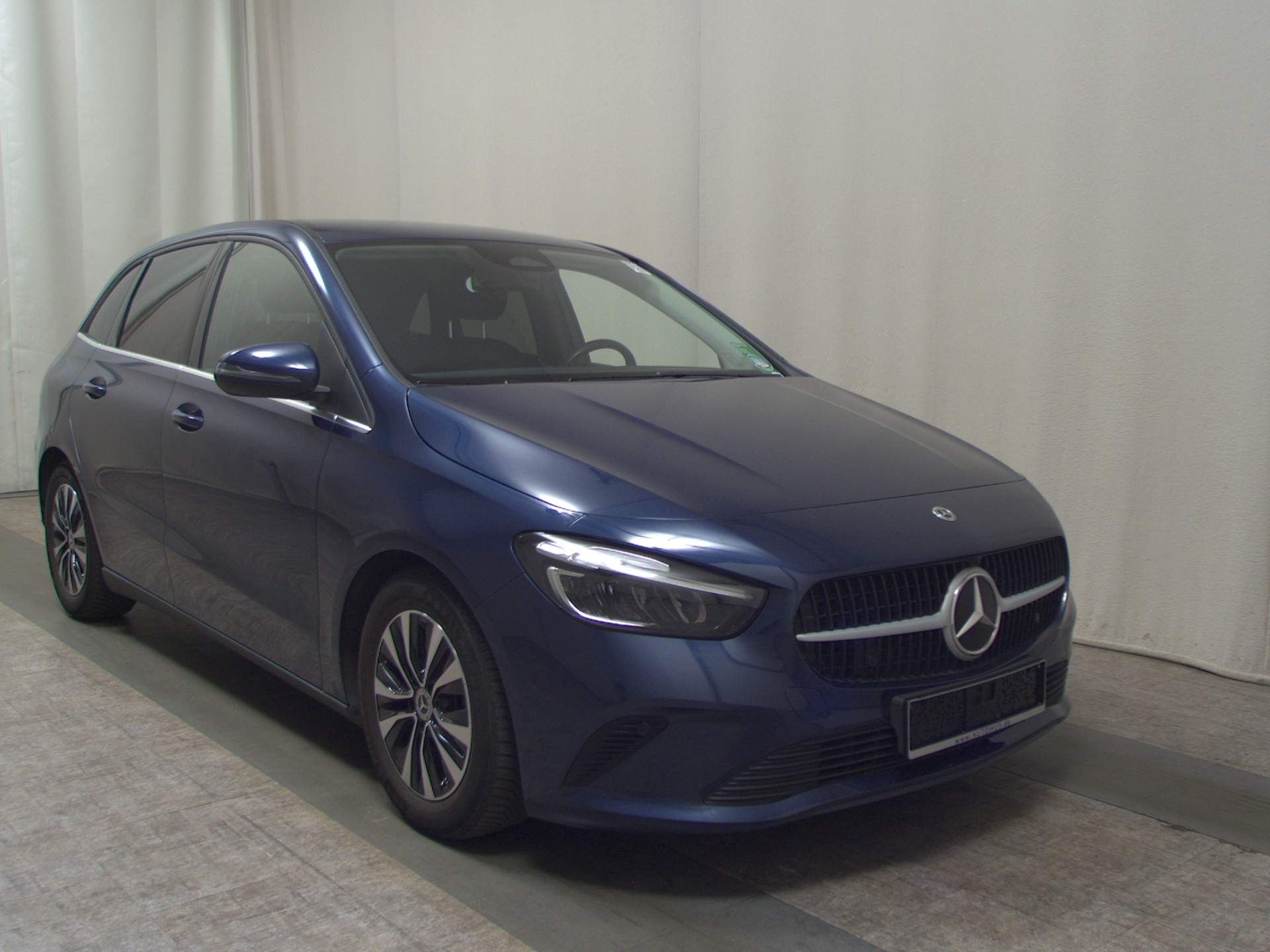 Mercedes-Benz B 200 d Navi LED el. Heckklappe AHK RFK 3