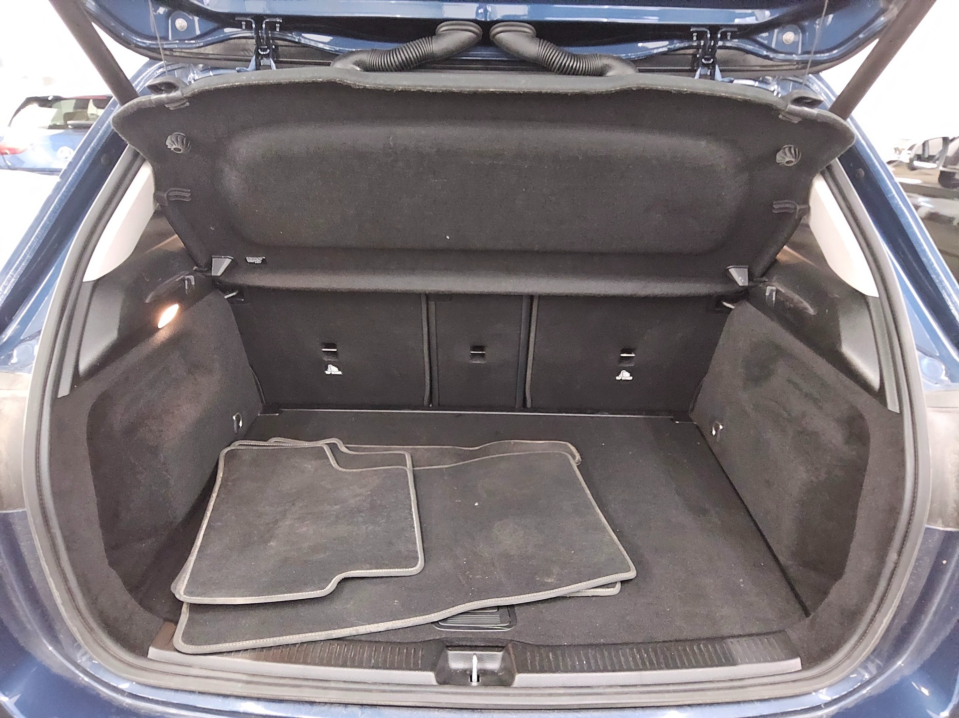 Mercedes-Benz B 200 d Navi LED el. Heckklappe AHK RFK 12