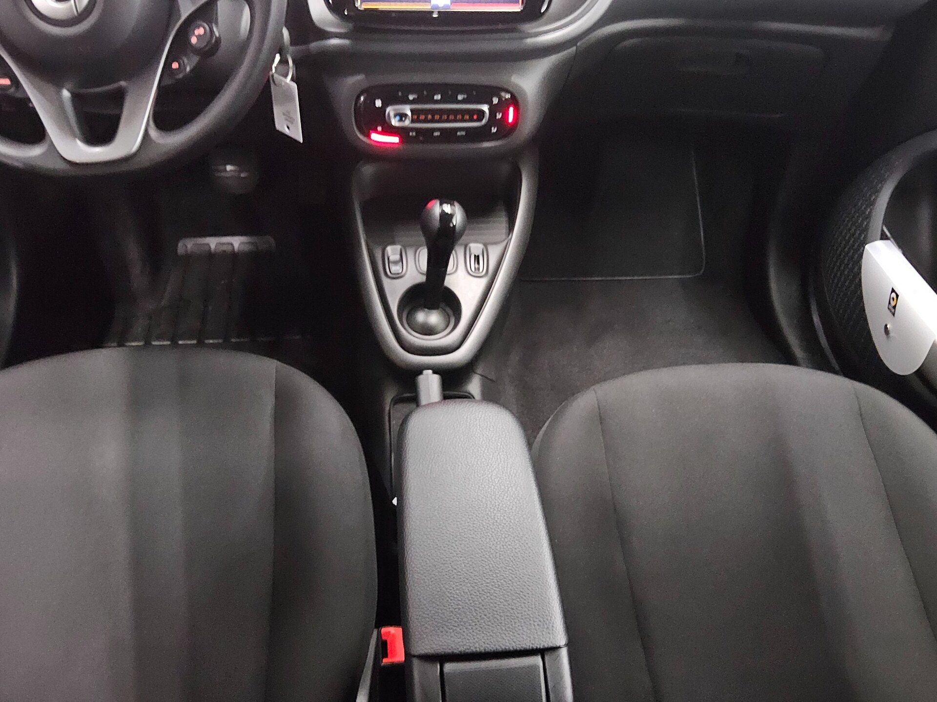 Smart ForFour EQ PDC SHZ 6