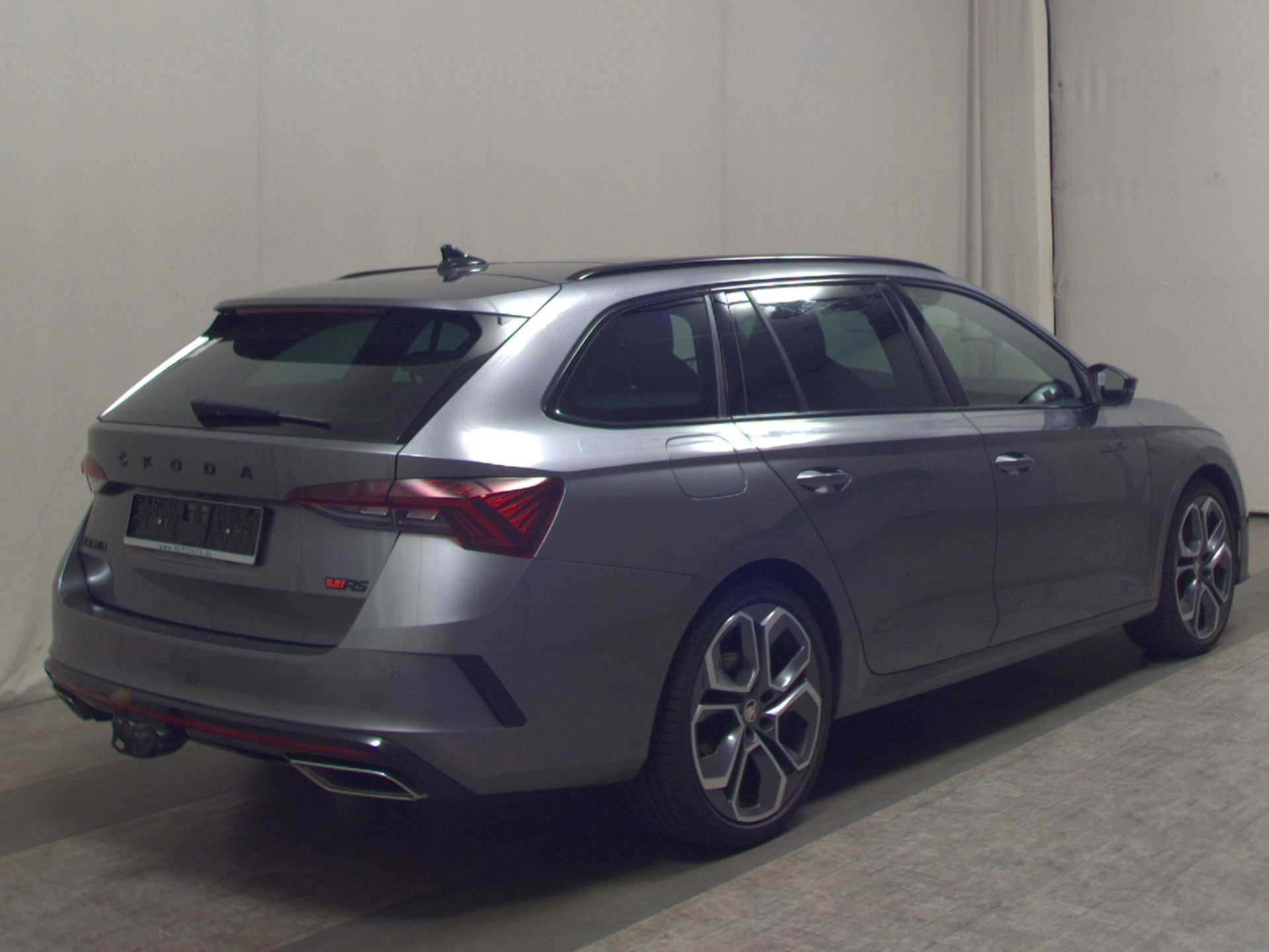Skoda Octavia Kombi 2.0 TDI RS Navi LED Virtual Pano 4