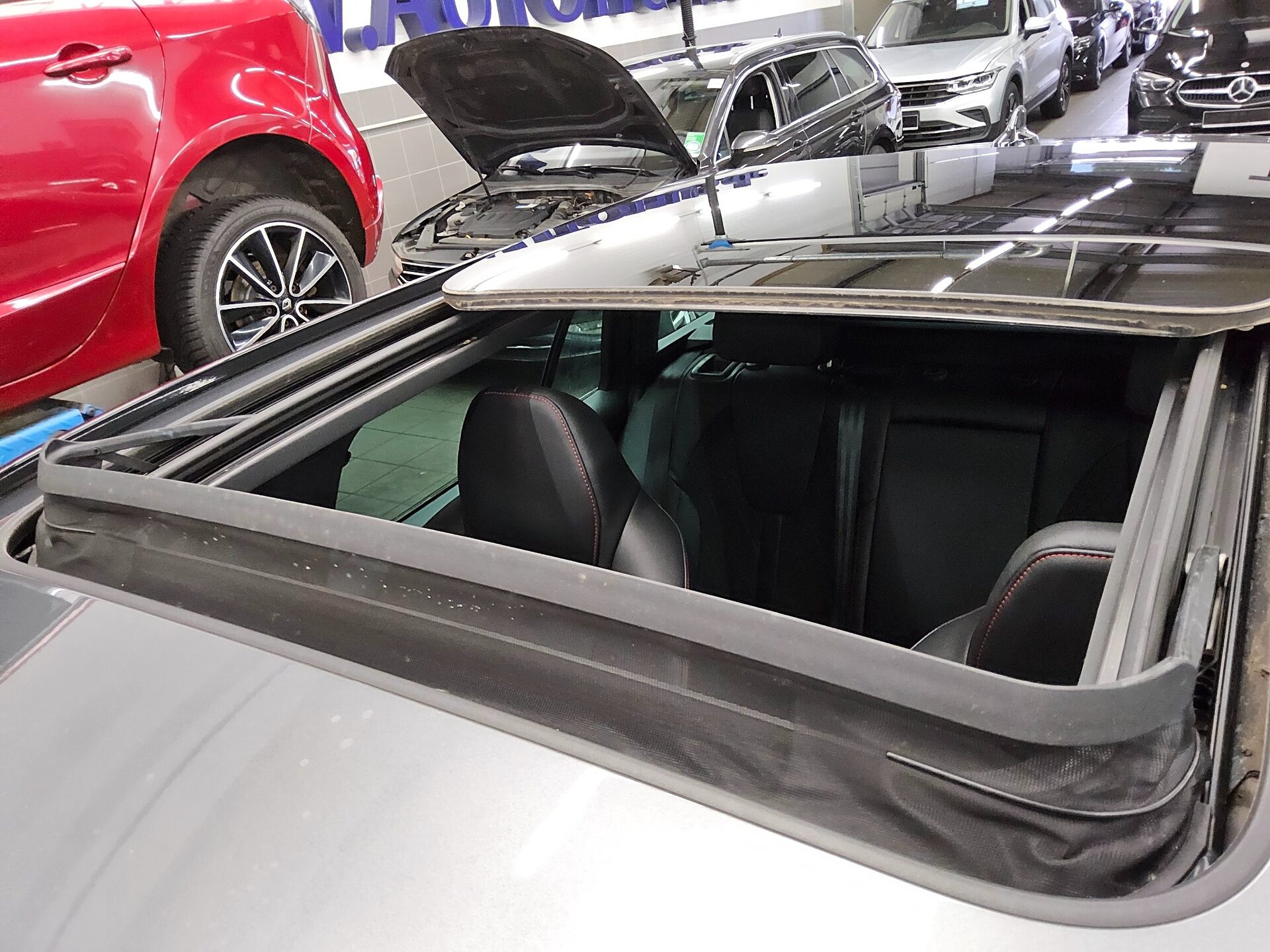 Skoda Octavia Kombi 2.0 TDI RS Navi LED Virtual Pano 12