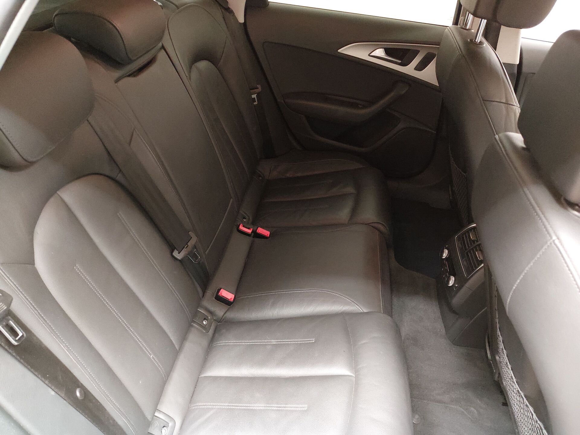 Audi A6 Avant S-Line LEDER NAVI KLIMAAUT XENON SHZ 17